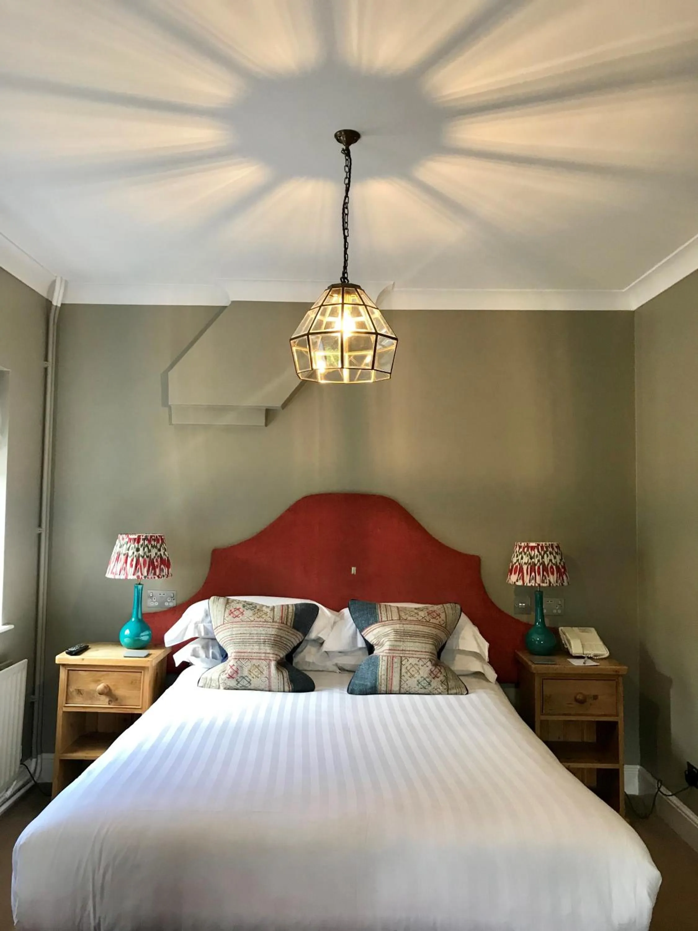 Bedroom, Bed in The Farmhouse at Redcoats