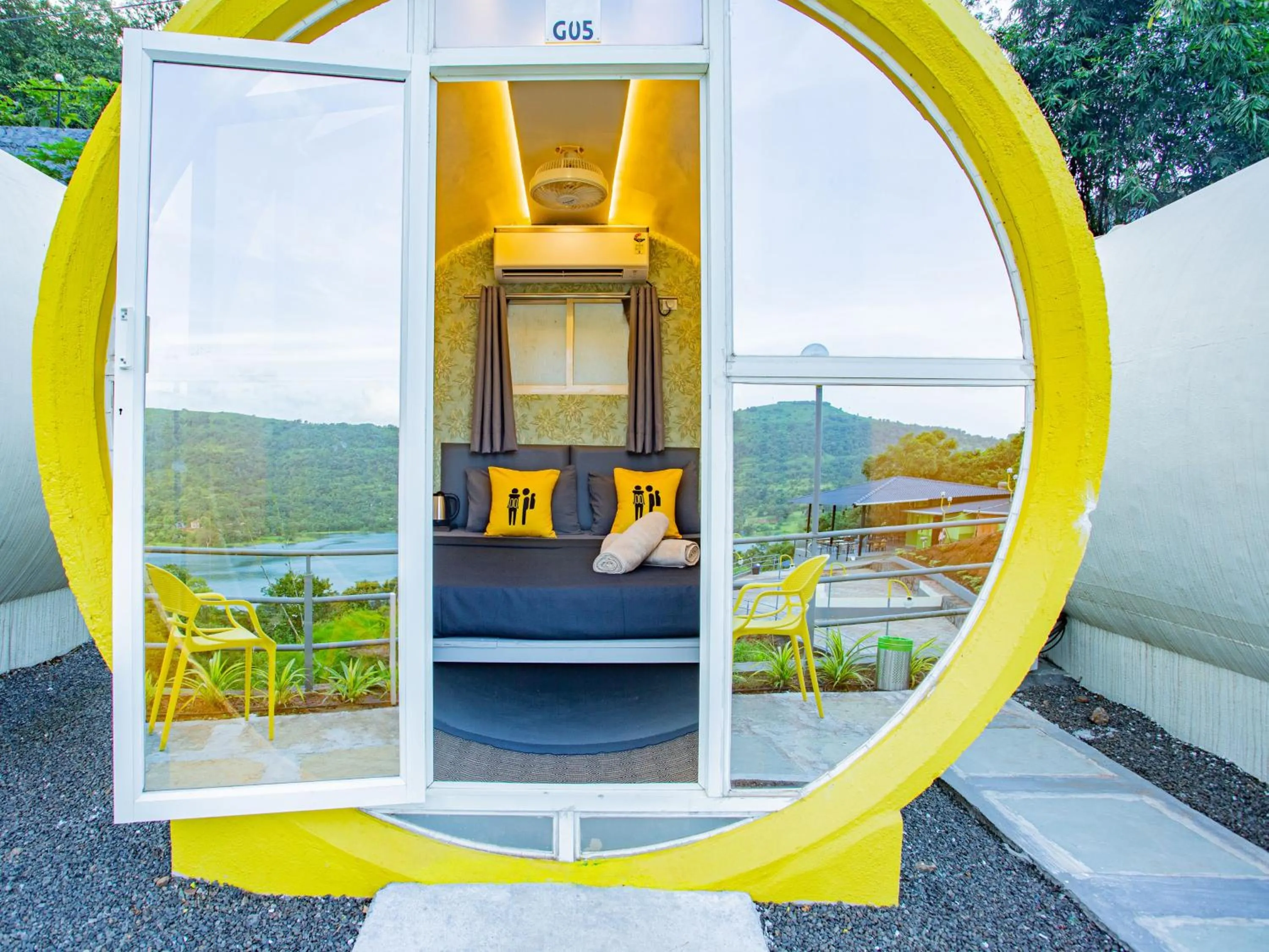 Bed in The Hosteller Panshet