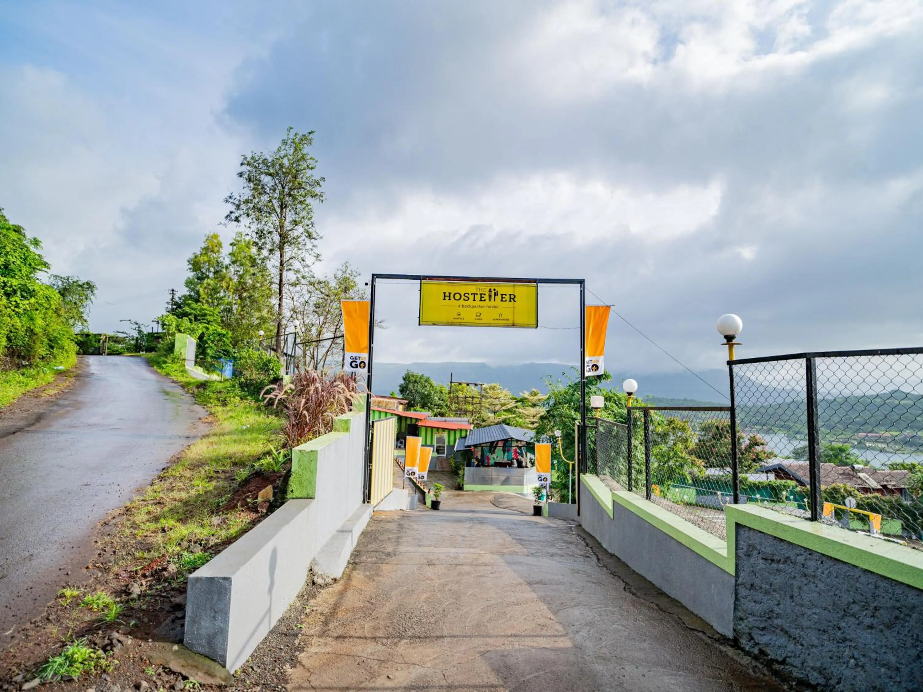 Facade/entrance in The Hosteller Panshet