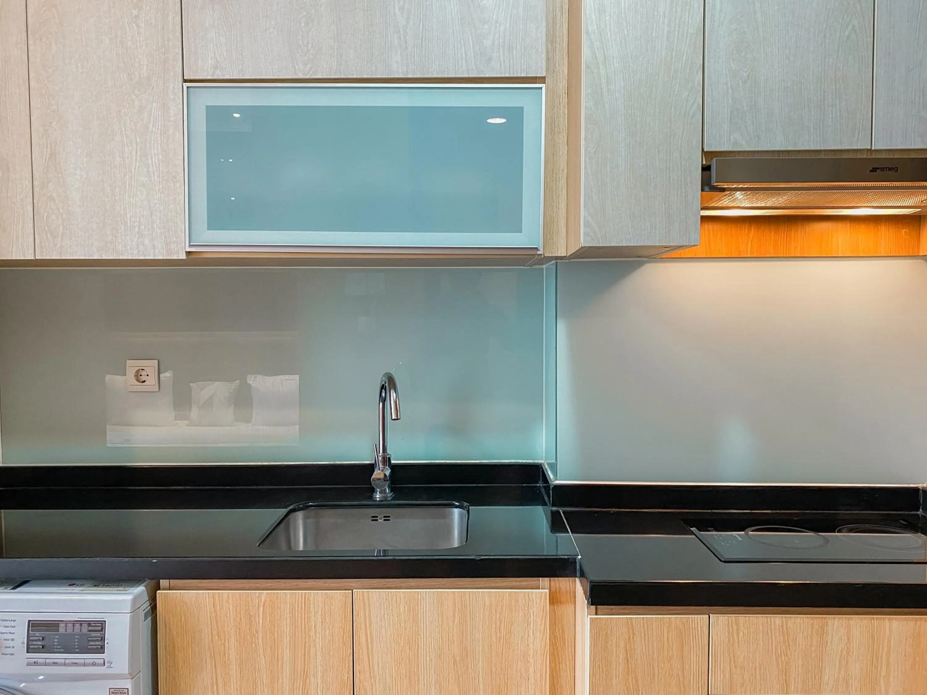 Lovely Studio Menteng Park Apartment By Travelio