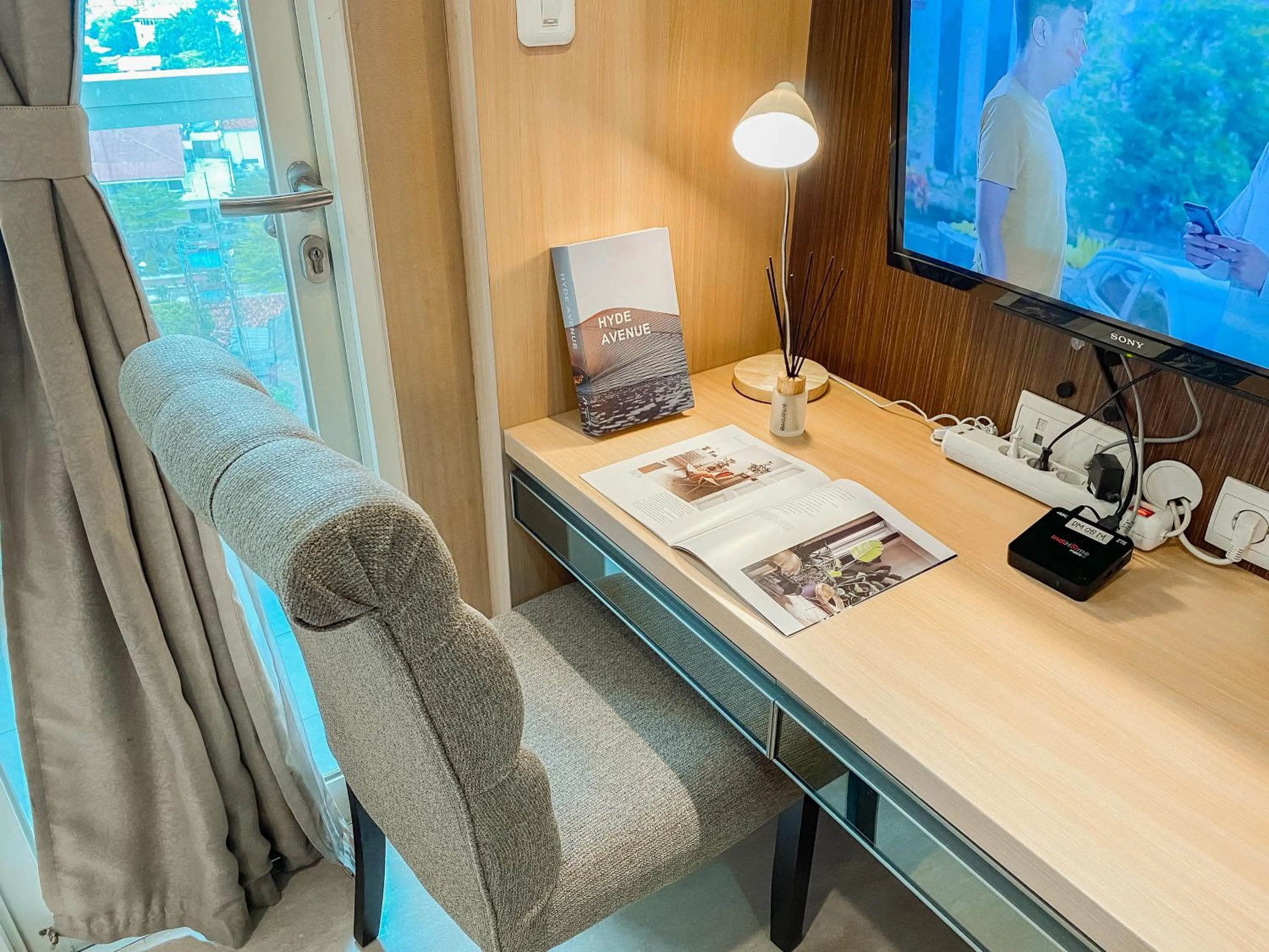 Lovely Studio Menteng Park Apartment By Travelio