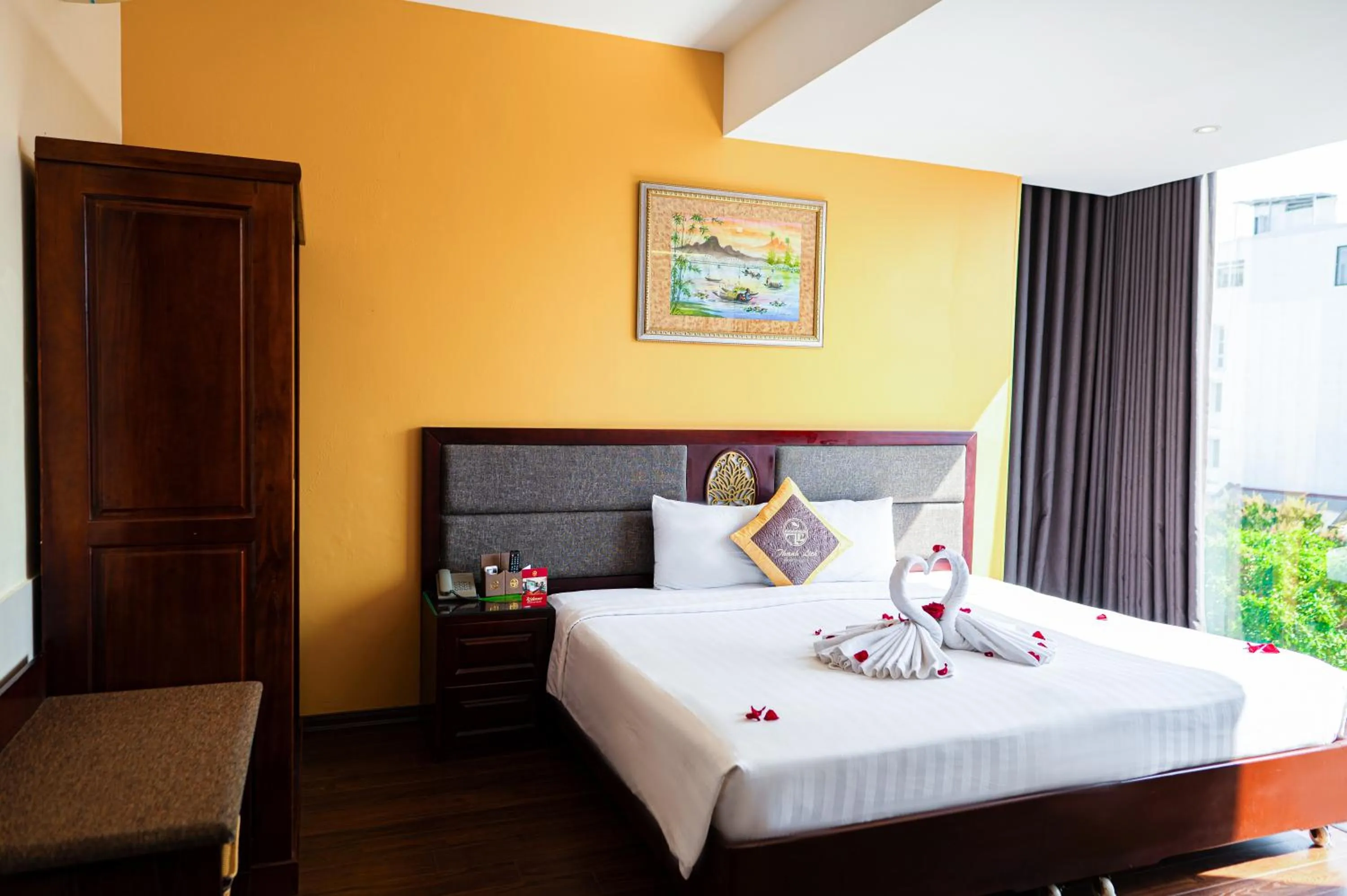 Bed in Thanh Lich Hue Hotel