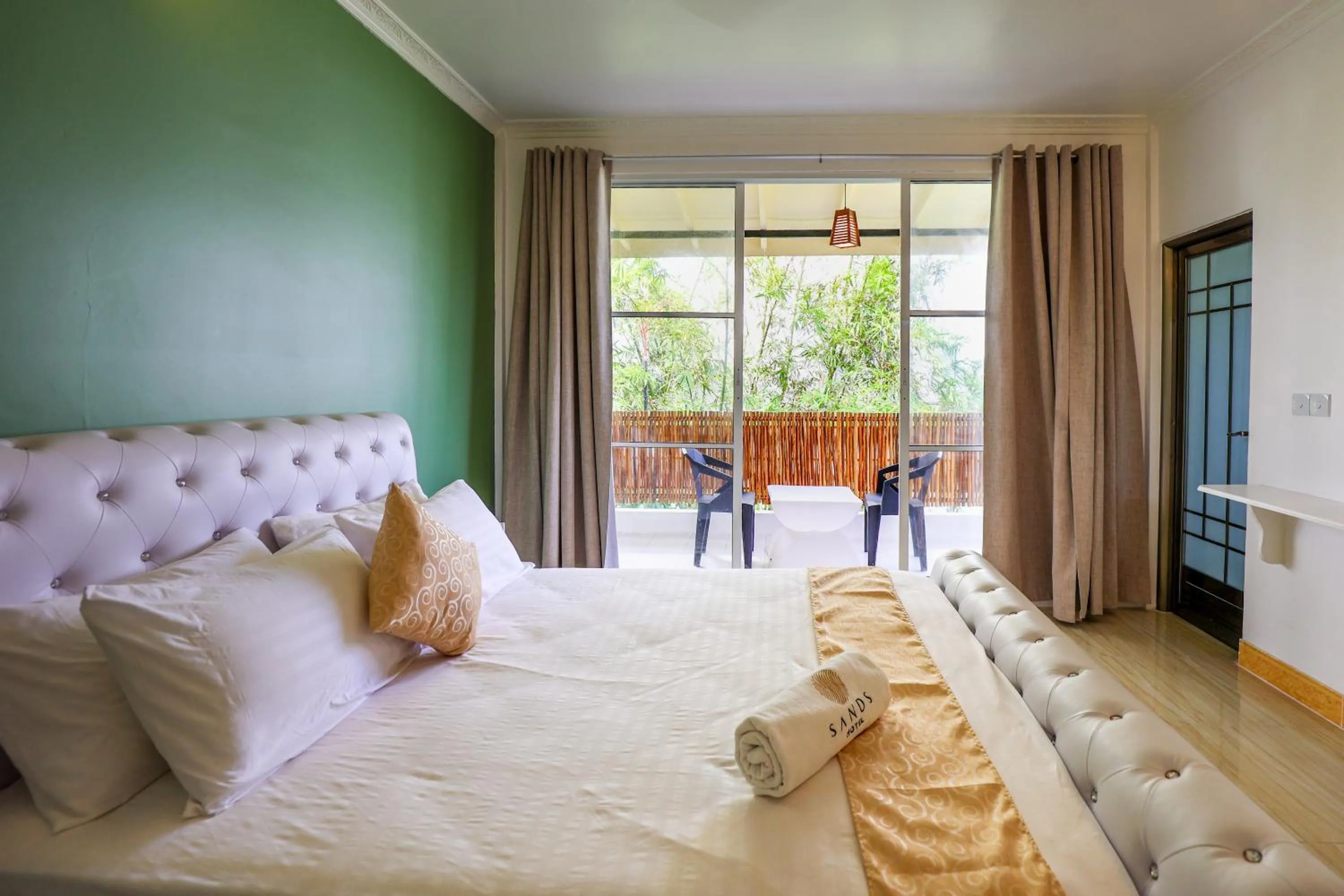 King Room with Balcony in Sands Garden Hotel