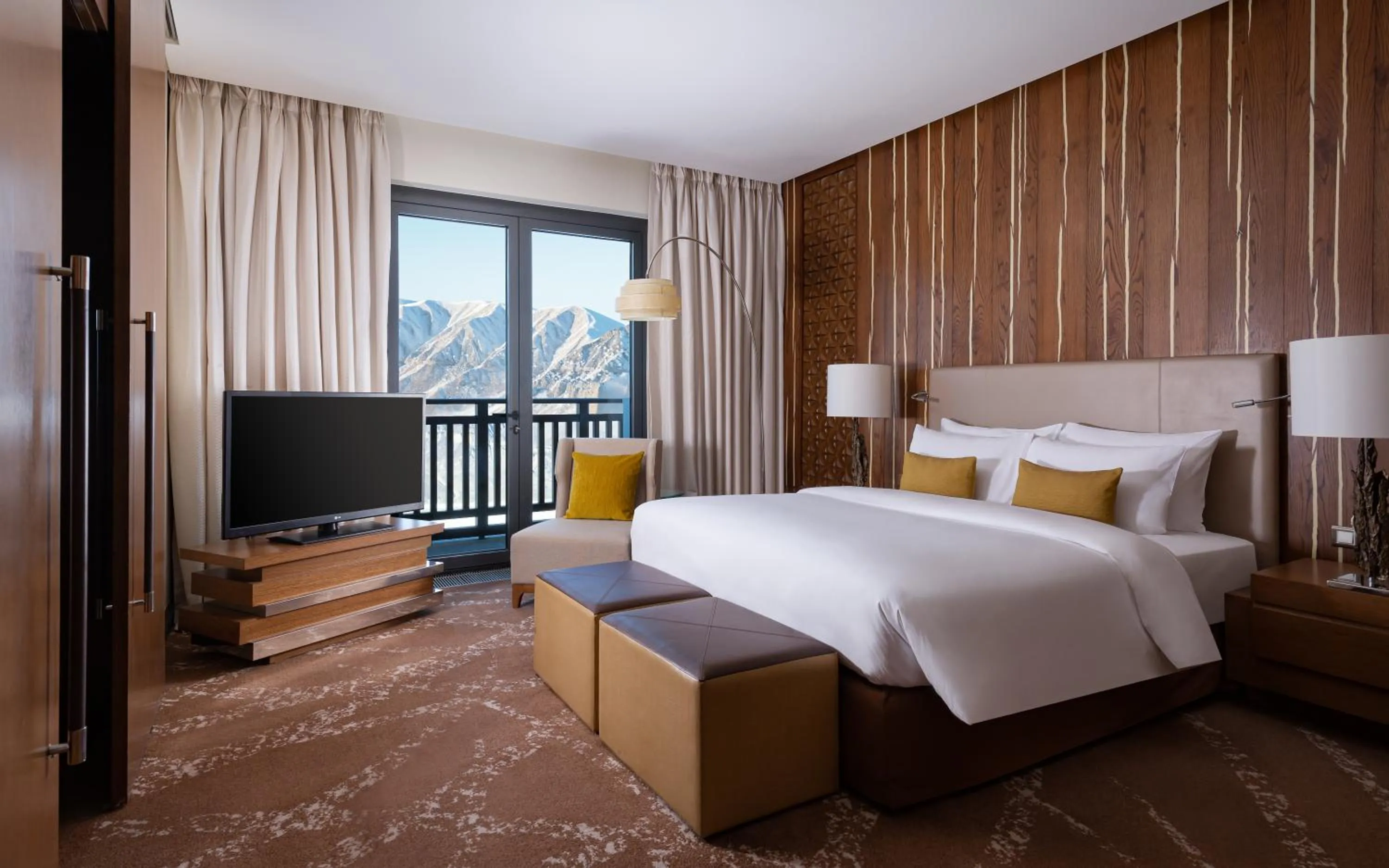 Bed in Park Chalet, Shahdag, Autograph Collection