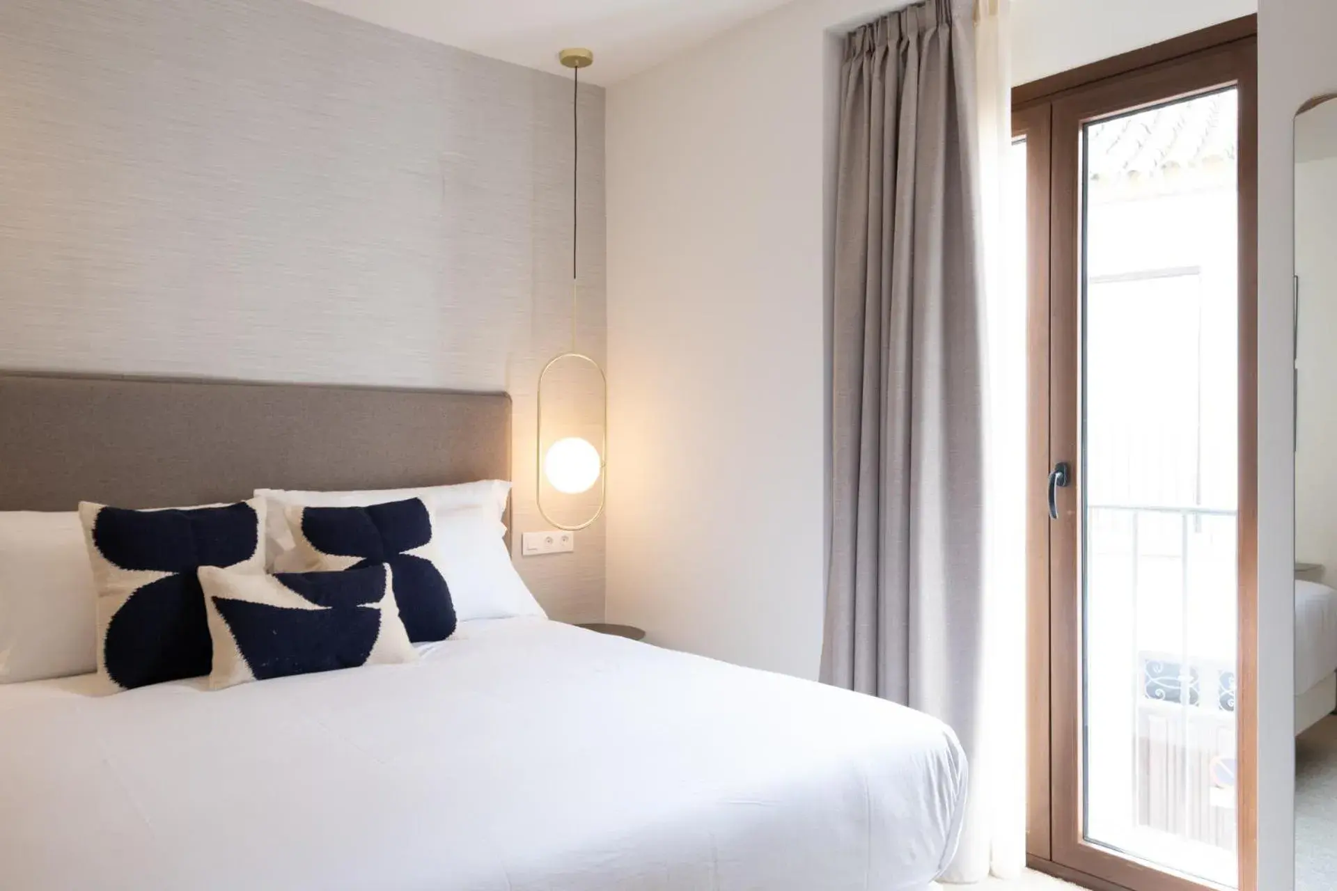 Deluxe Double or Twin Room in Hotel Cetina Casa de Aguilar Deluxe Double or Twin Room in Hotel Cetina Casa de Aguilar