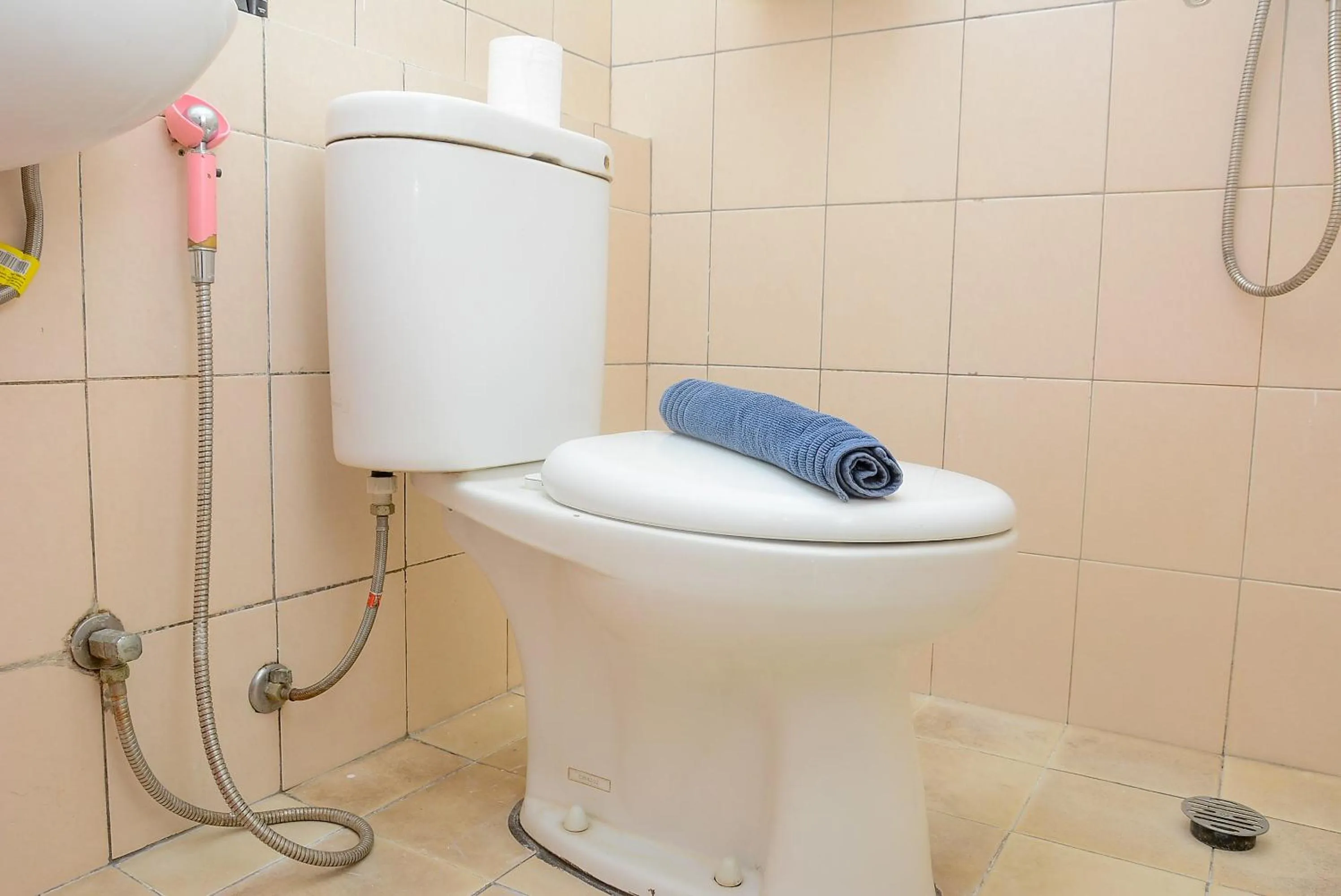 Homey Studio Pakubuwono Terrace Apartment By Travelio