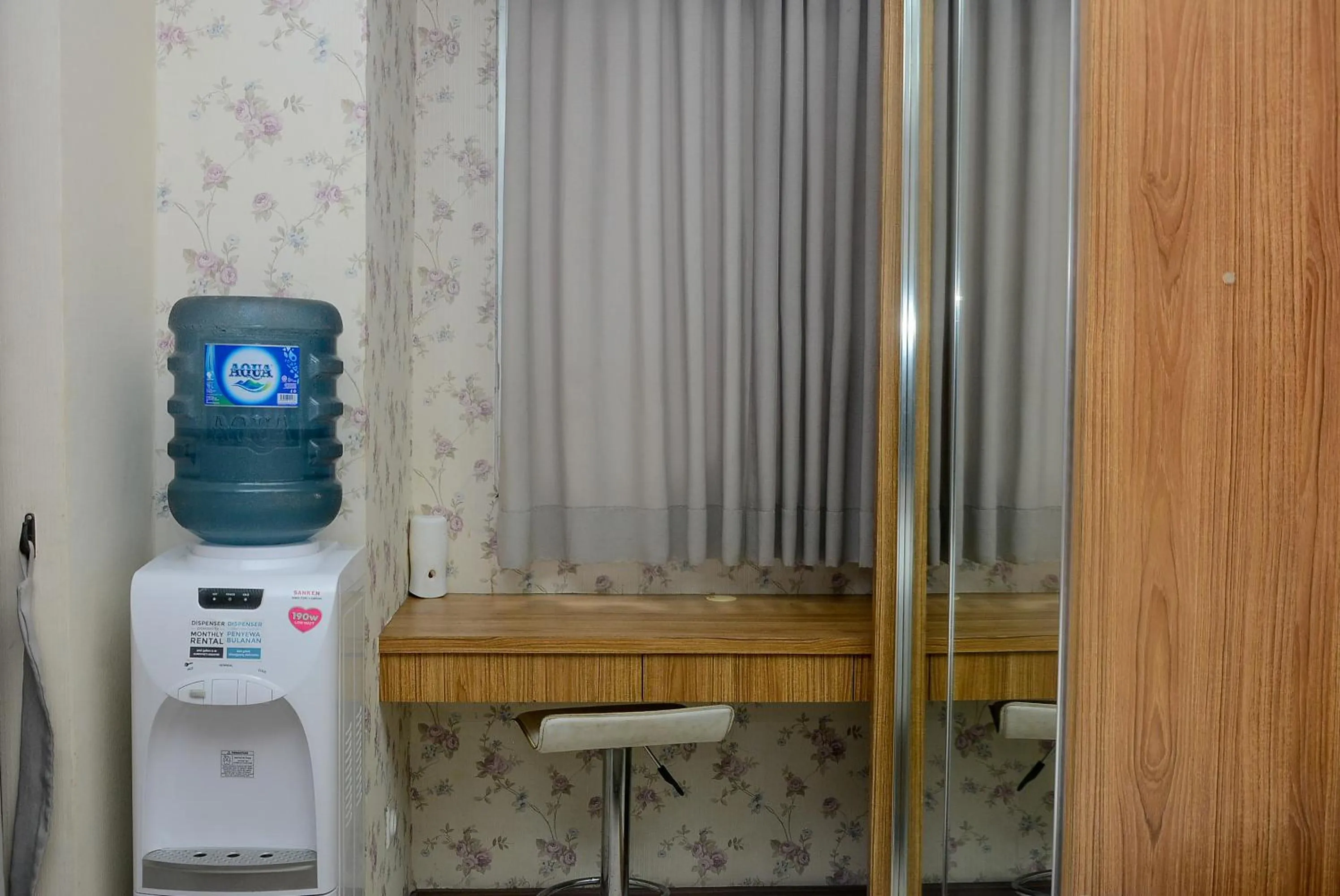 Homey Studio Pakubuwono Terrace Apartment By Travelio