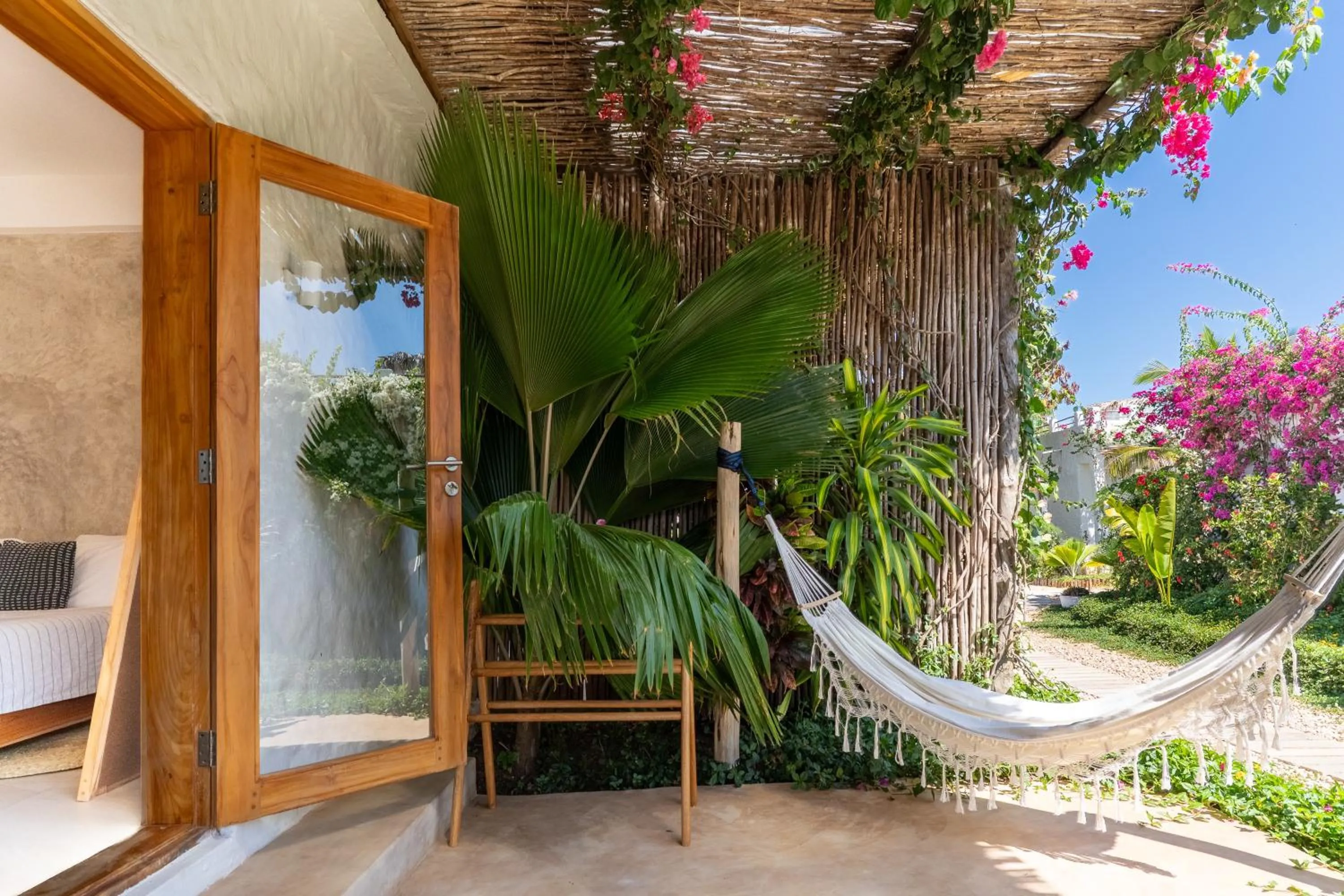 Garden in Kaskazi Hotel Zanzibar