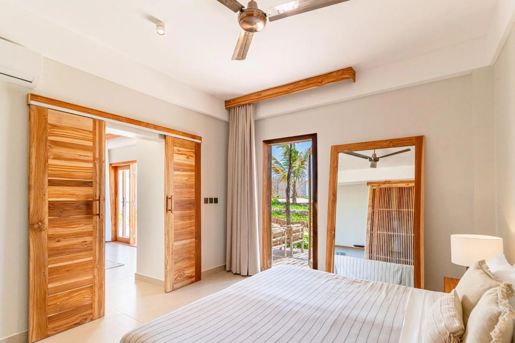Photo of the whole room, Bed in Kaskazi Hotel Zanzibar