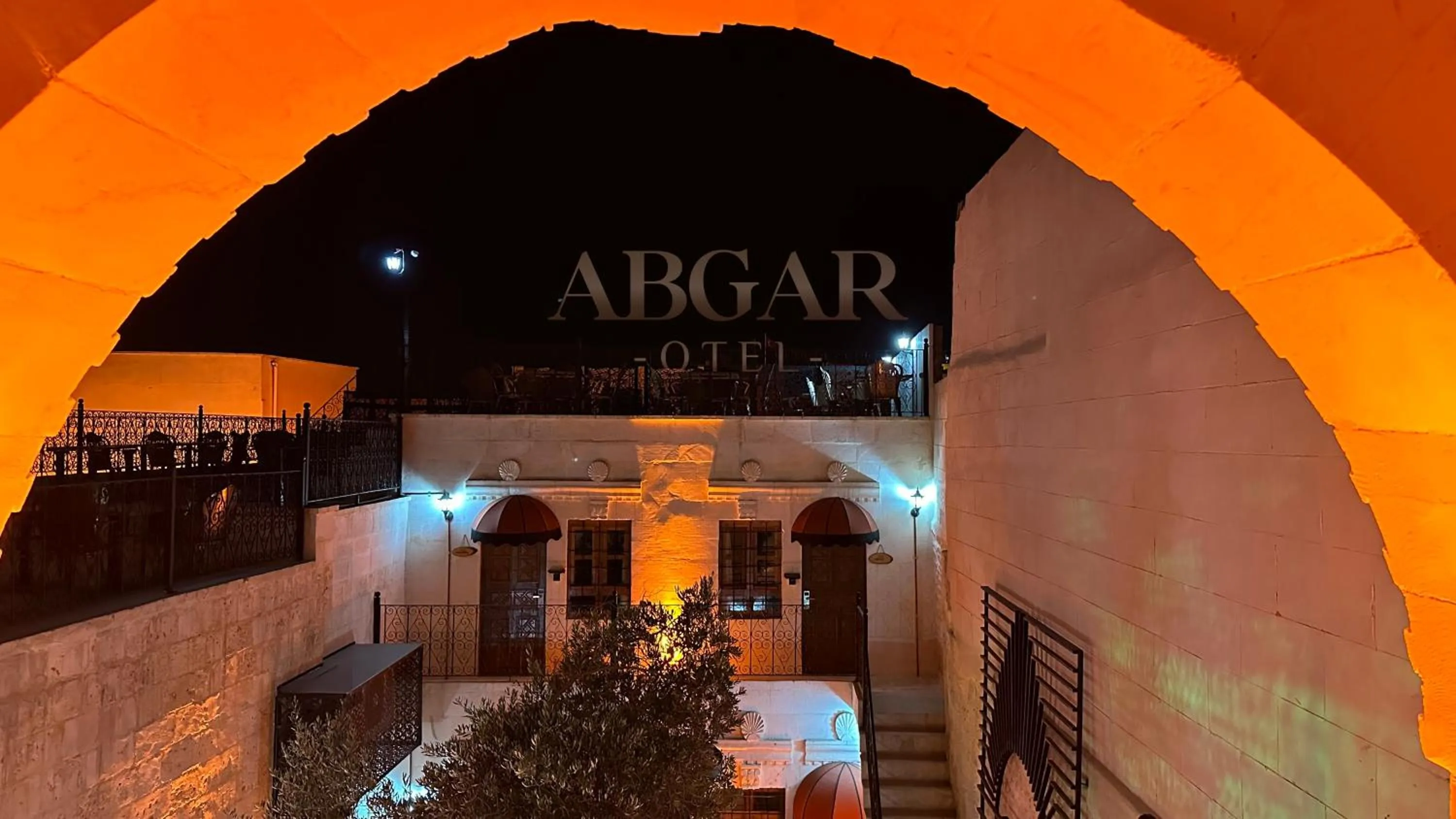 Night in ABGAR Otel
