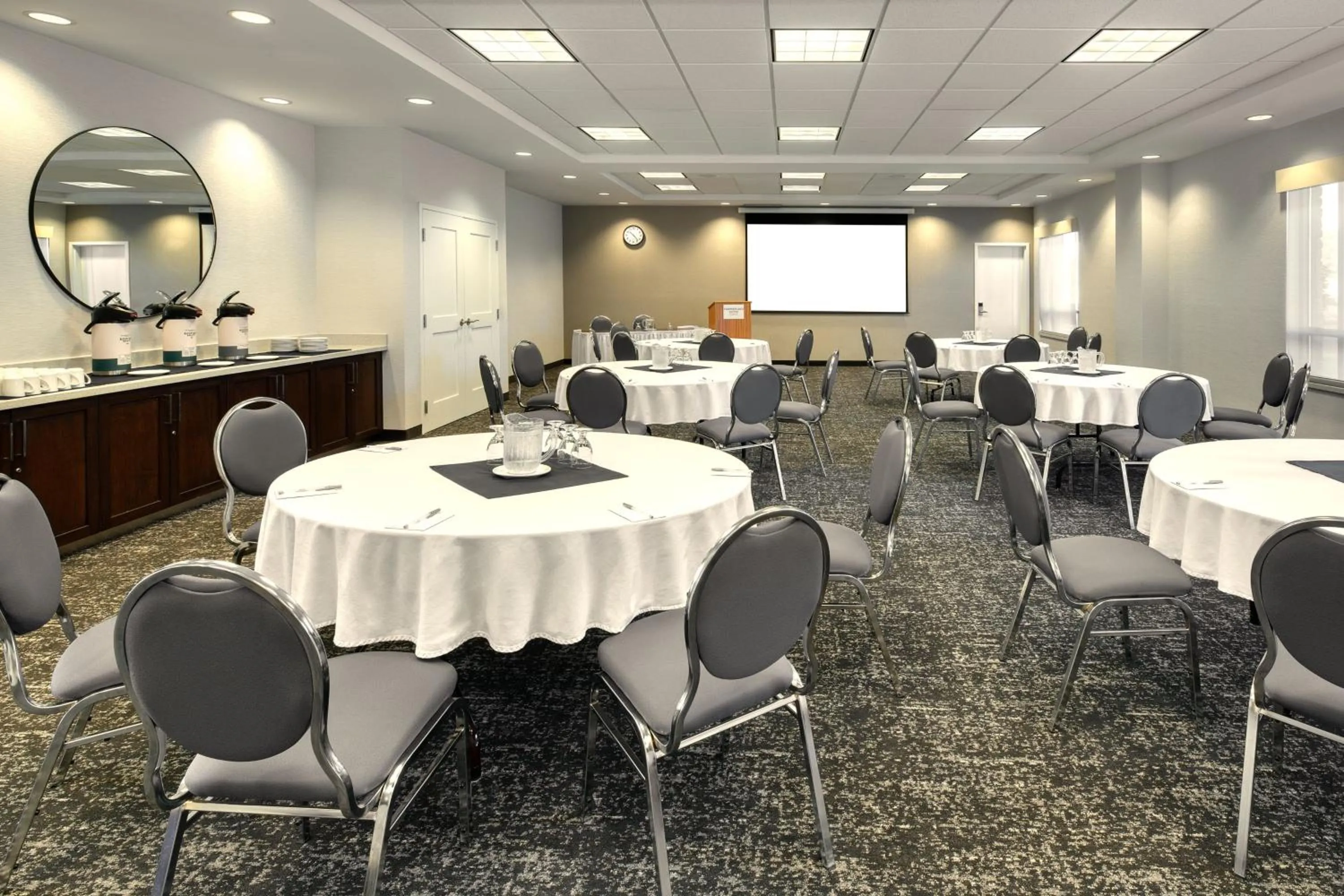 Meeting/conference room in TownePlace Suites by Marriott Belleville