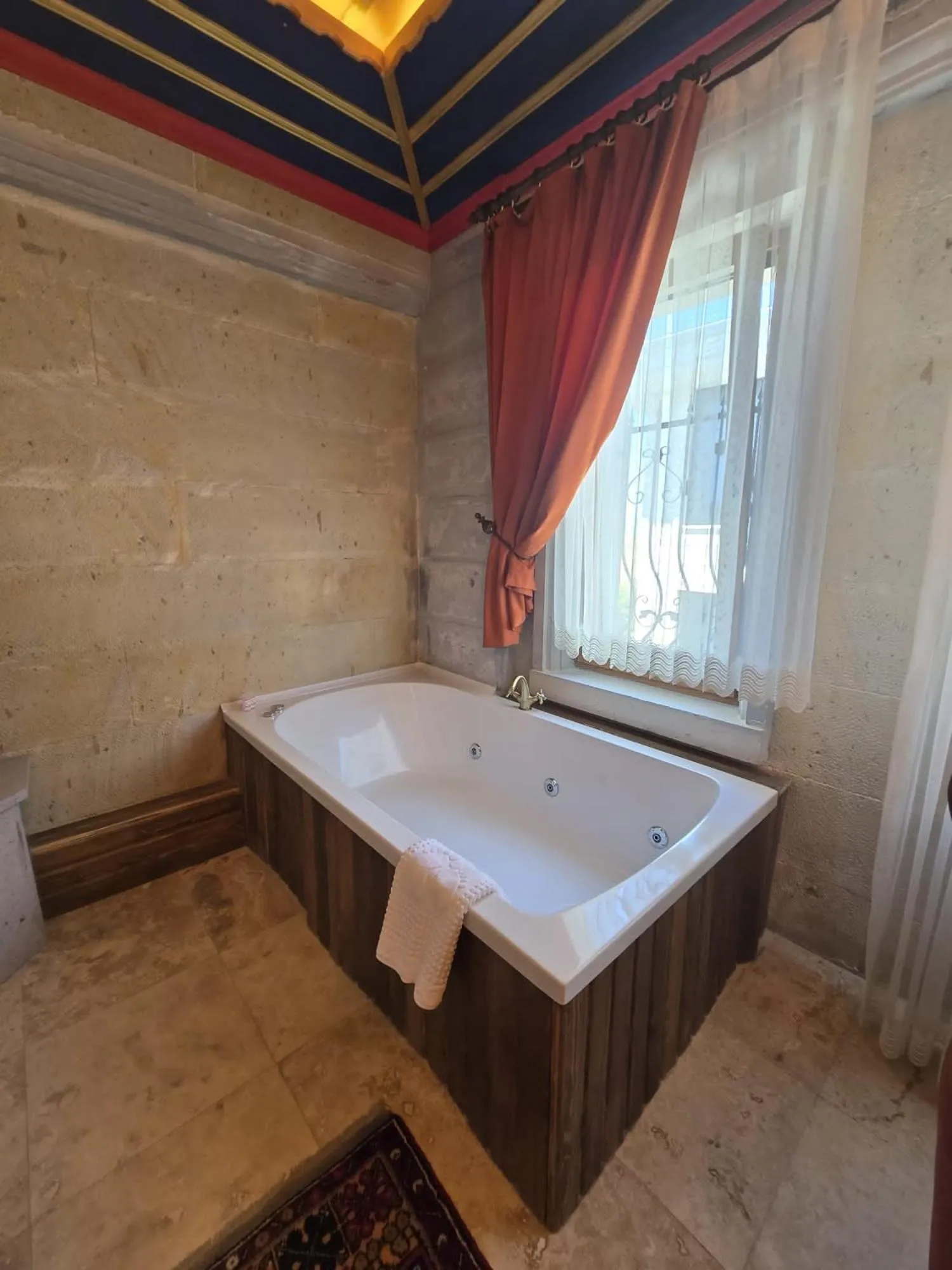 Hot Tub in Elite Rose Cappadocia