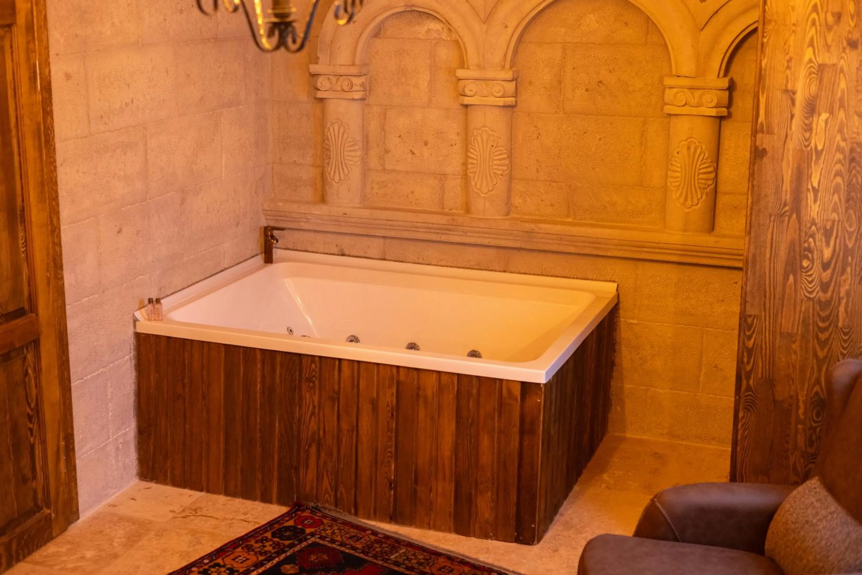 Hot Tub in Elite Rose Cappadocia