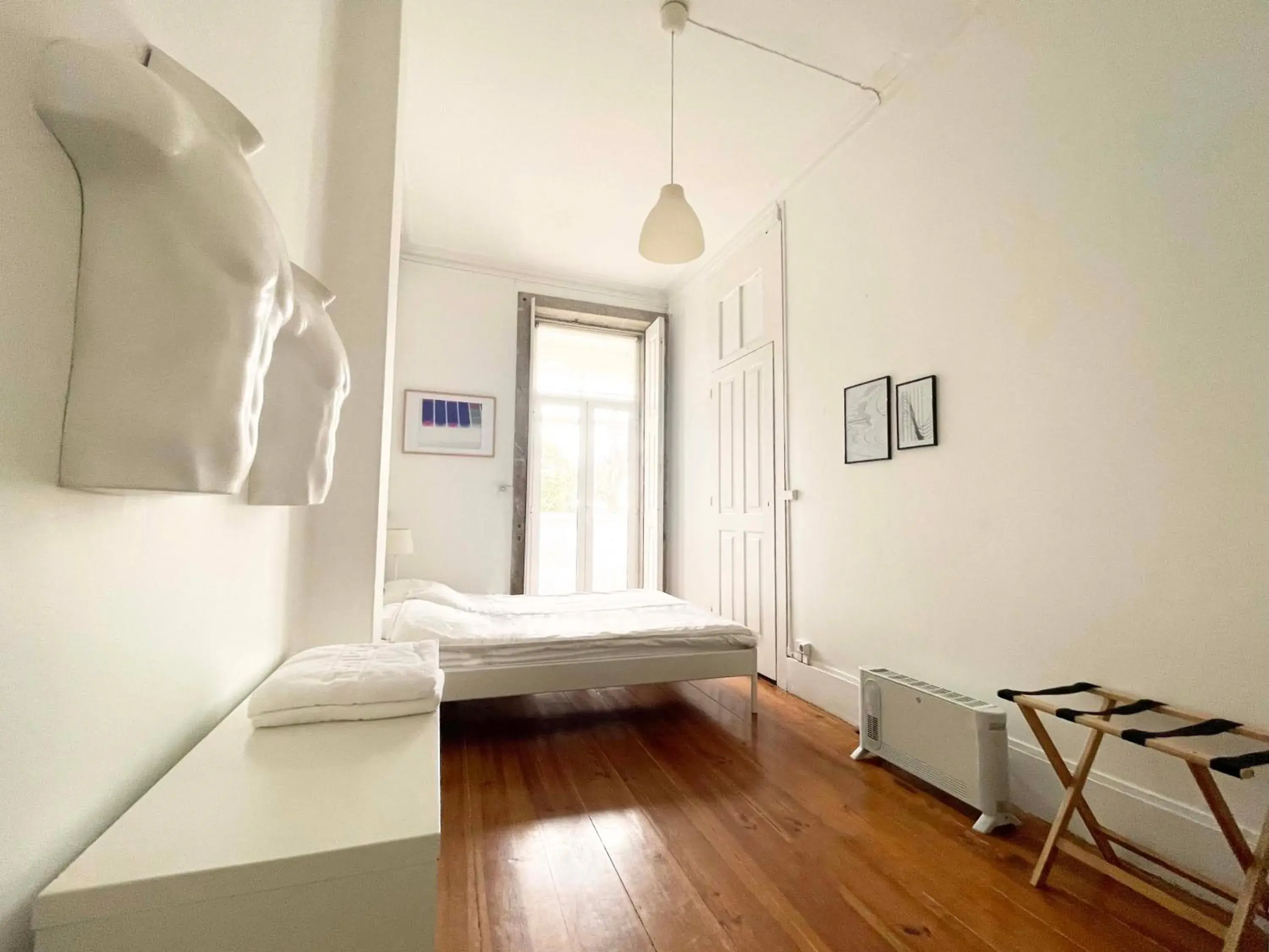 Standard Double Room with Shared Bathroom in Hostel Alegria Standard Double Room with Shared Bathroom in Hostel Alegria