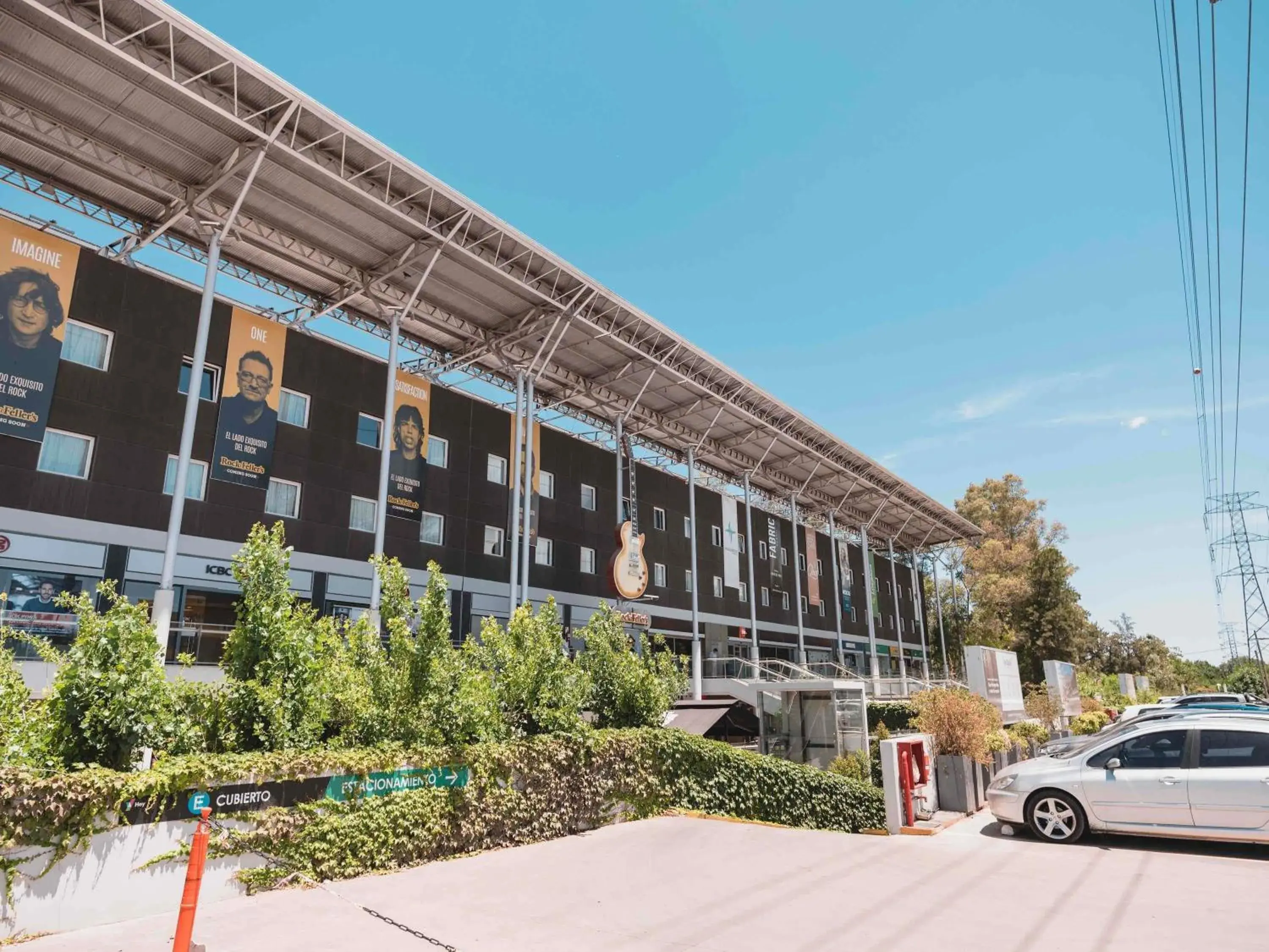 Property building in ibis Pilar Property building in ibis Pilar