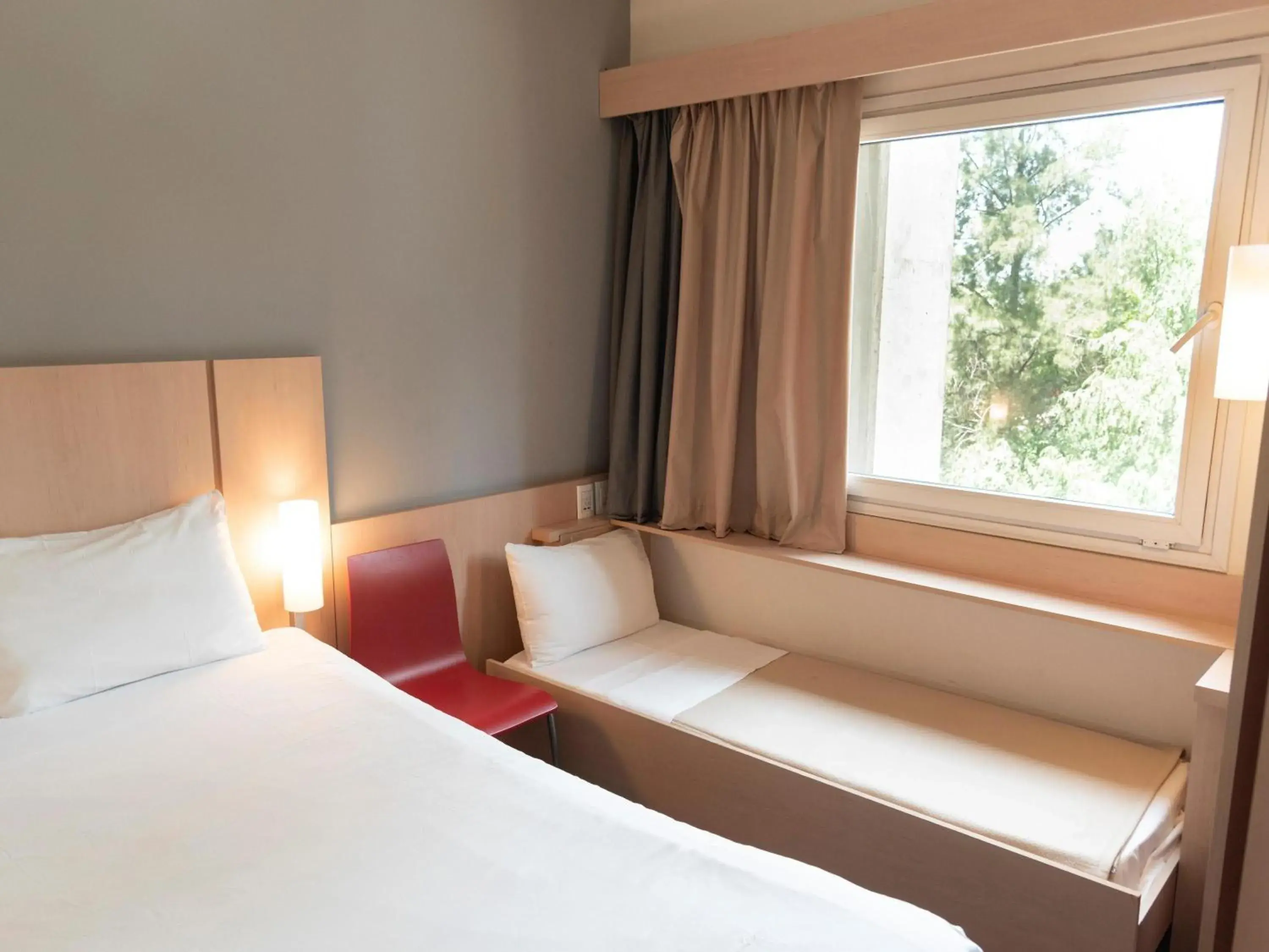 Bedroom, Bed in ibis Pilar Bedroom, Bed in ibis Pilar