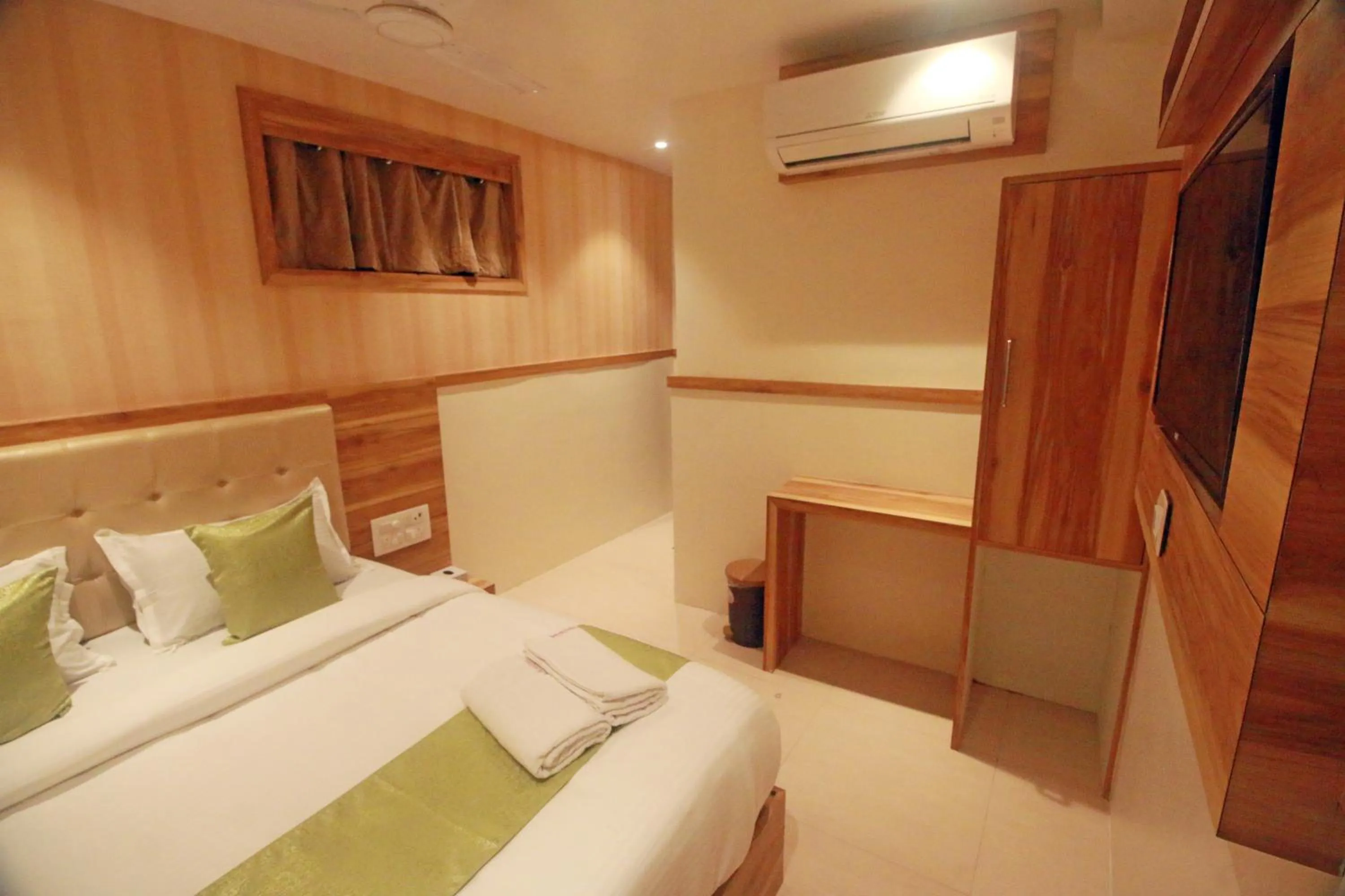 Bed in Hotel Al Madina palace