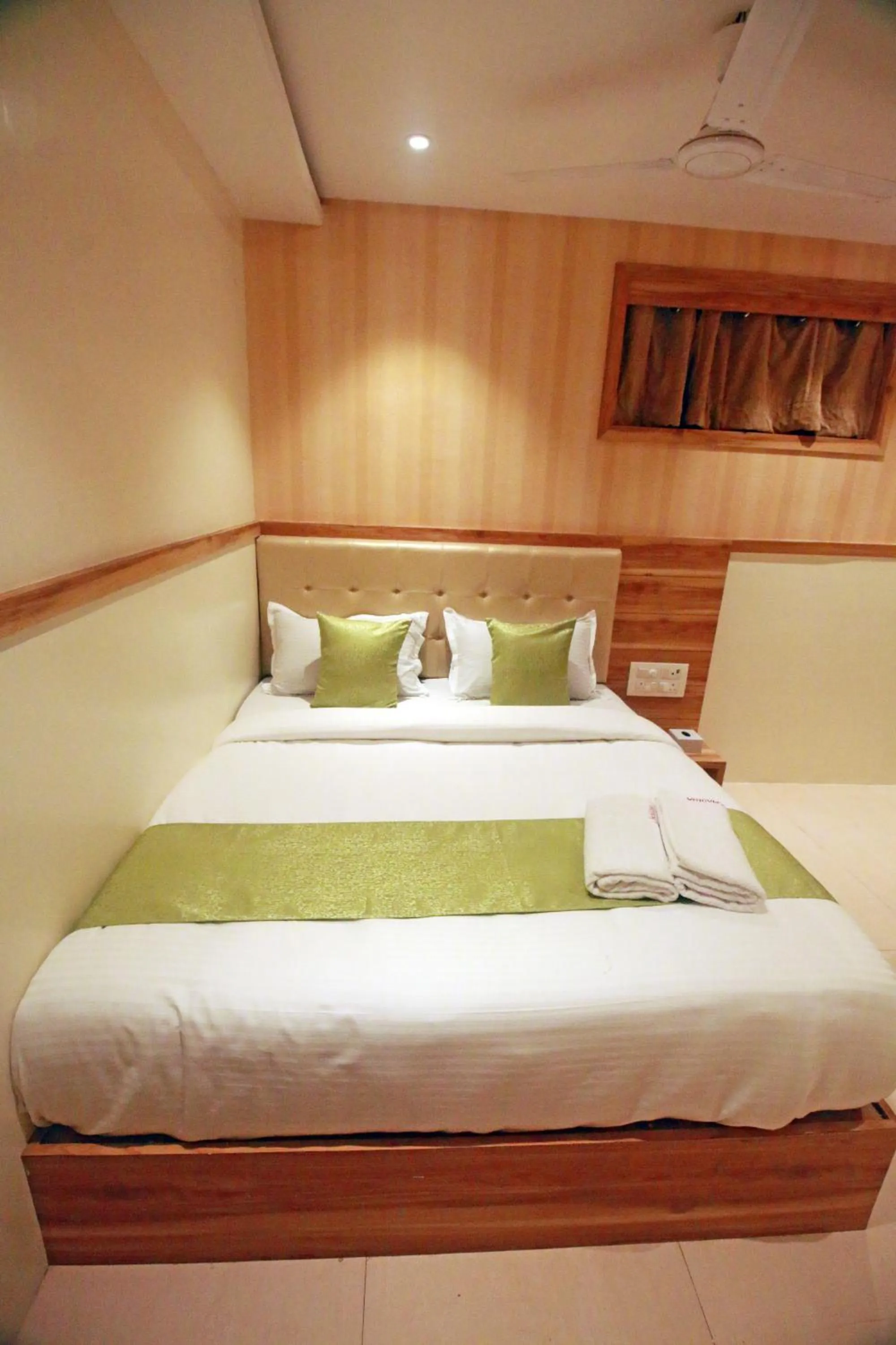 Bed in Hotel Al Madina palace