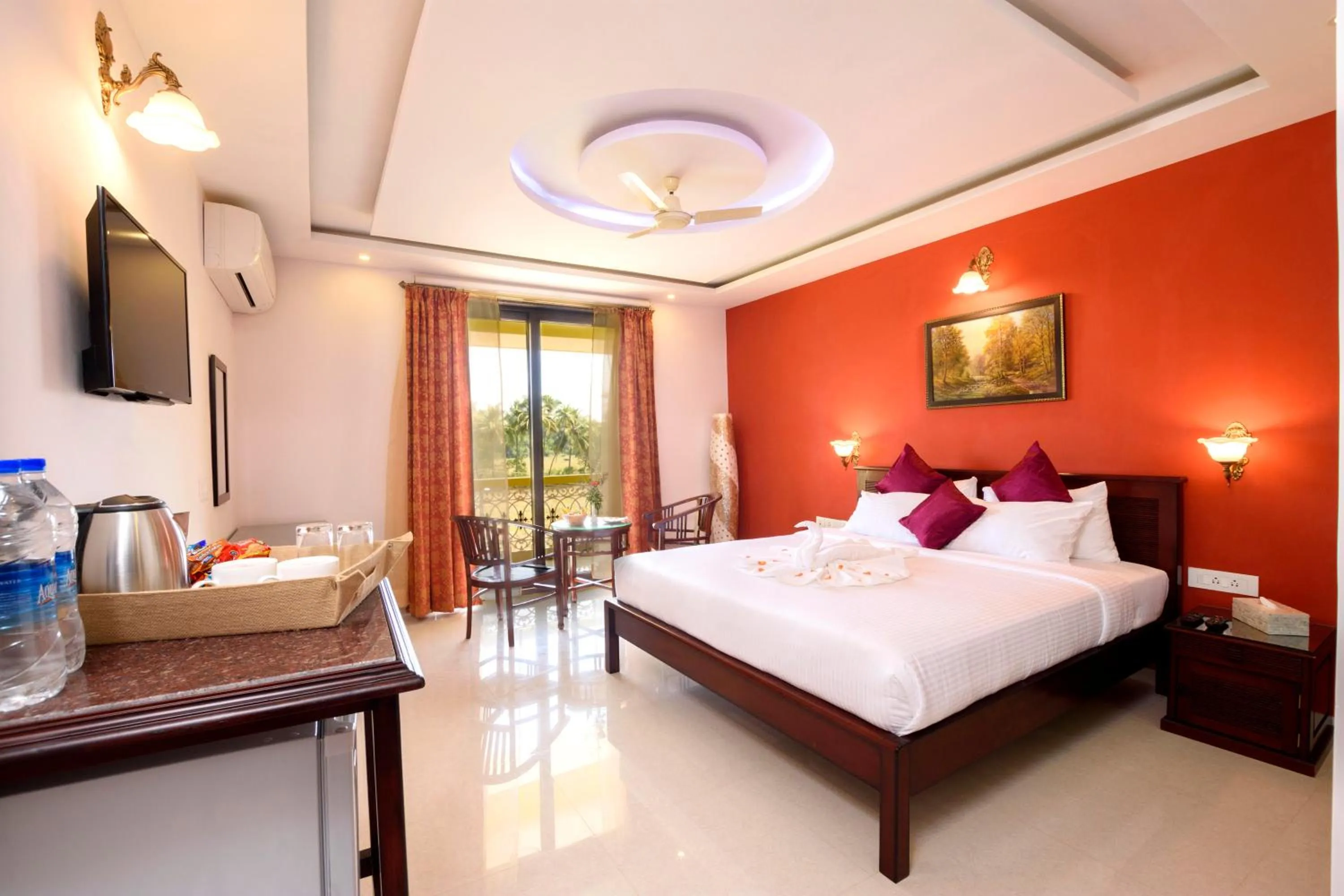 Decorative detail, Bed in Praia Da Oura - Boutique Resort