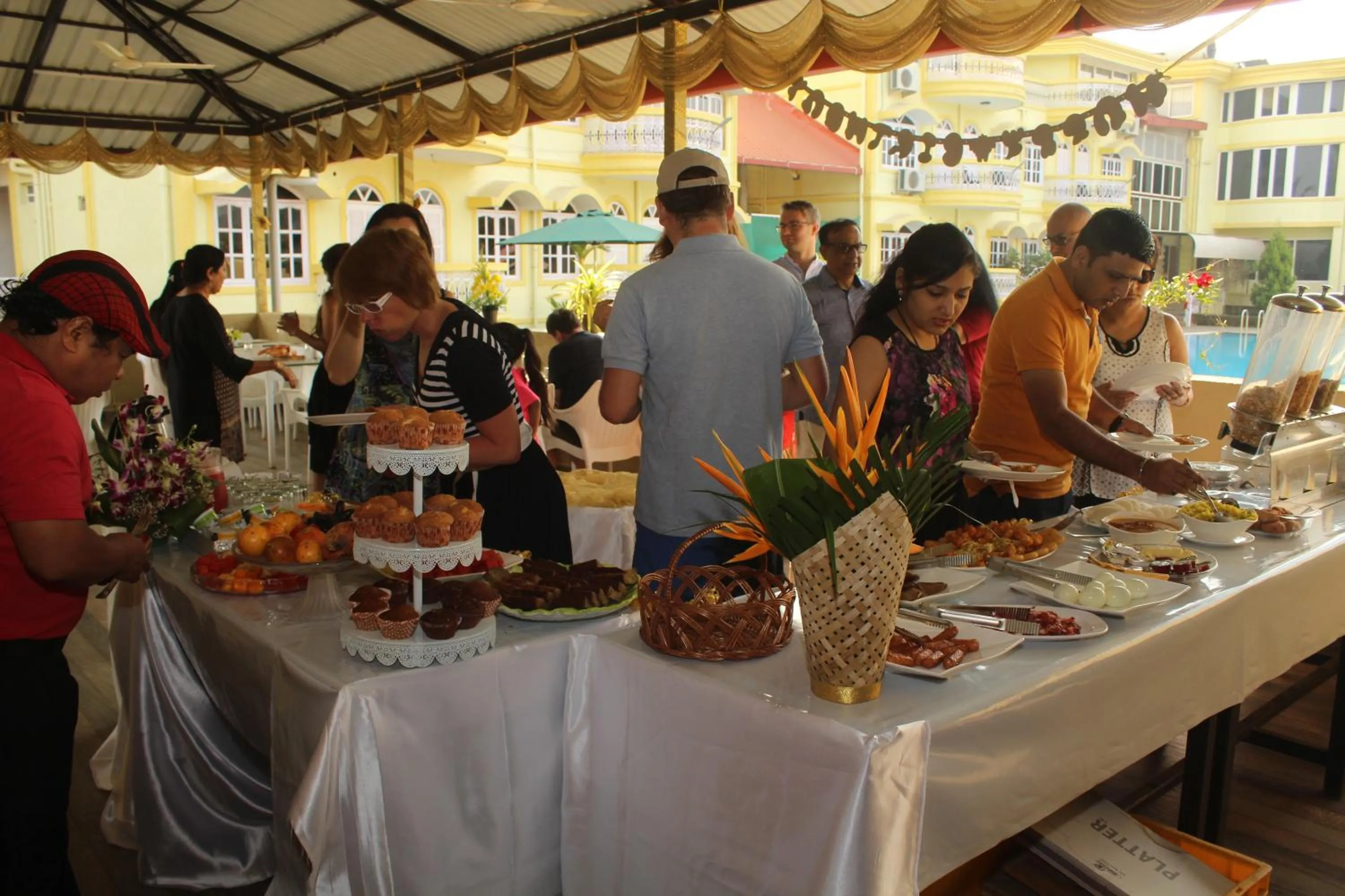 Food in Praia Da Oura - Boutique Resort