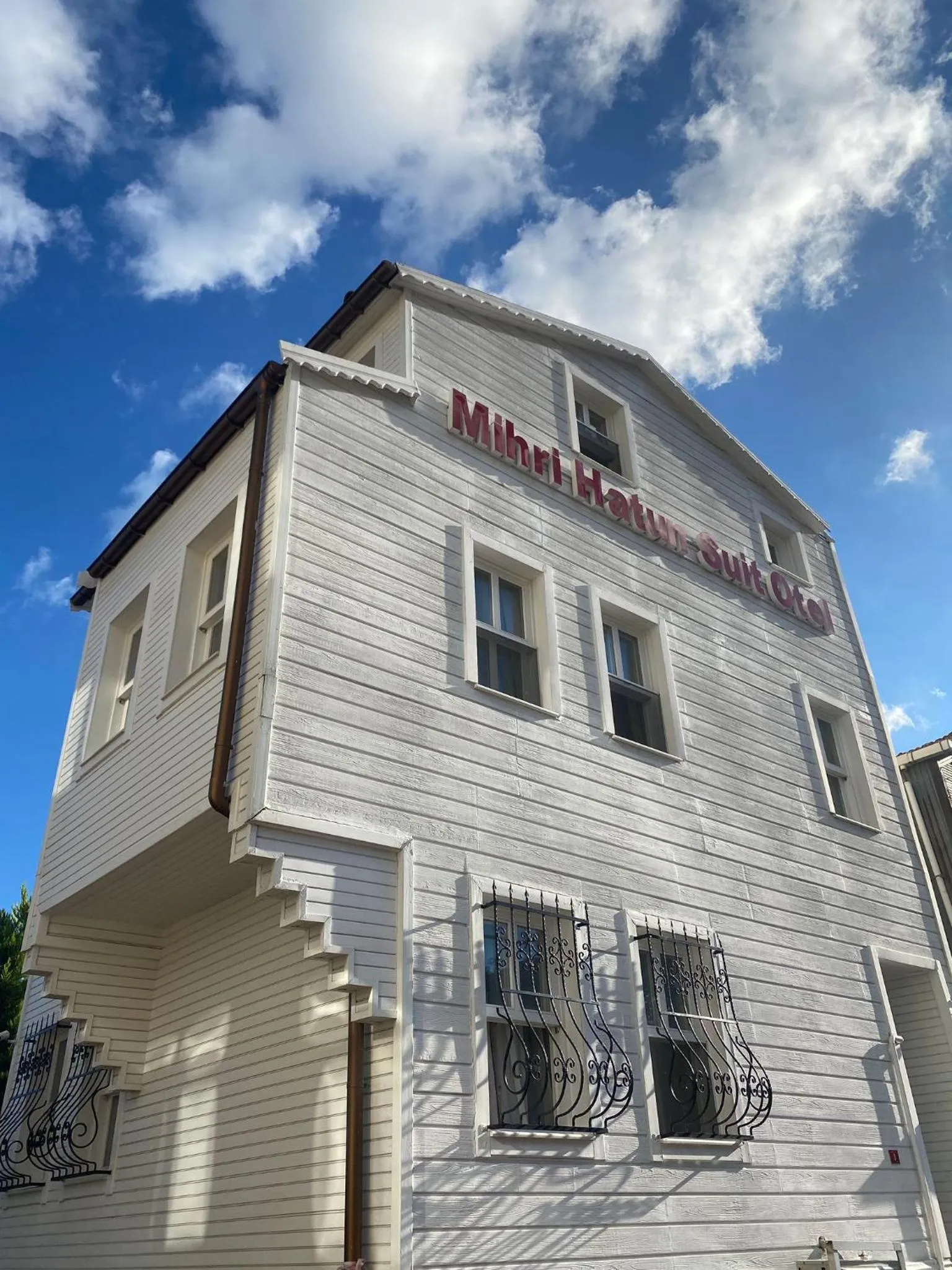 Property building in Mihri Hatun Suite