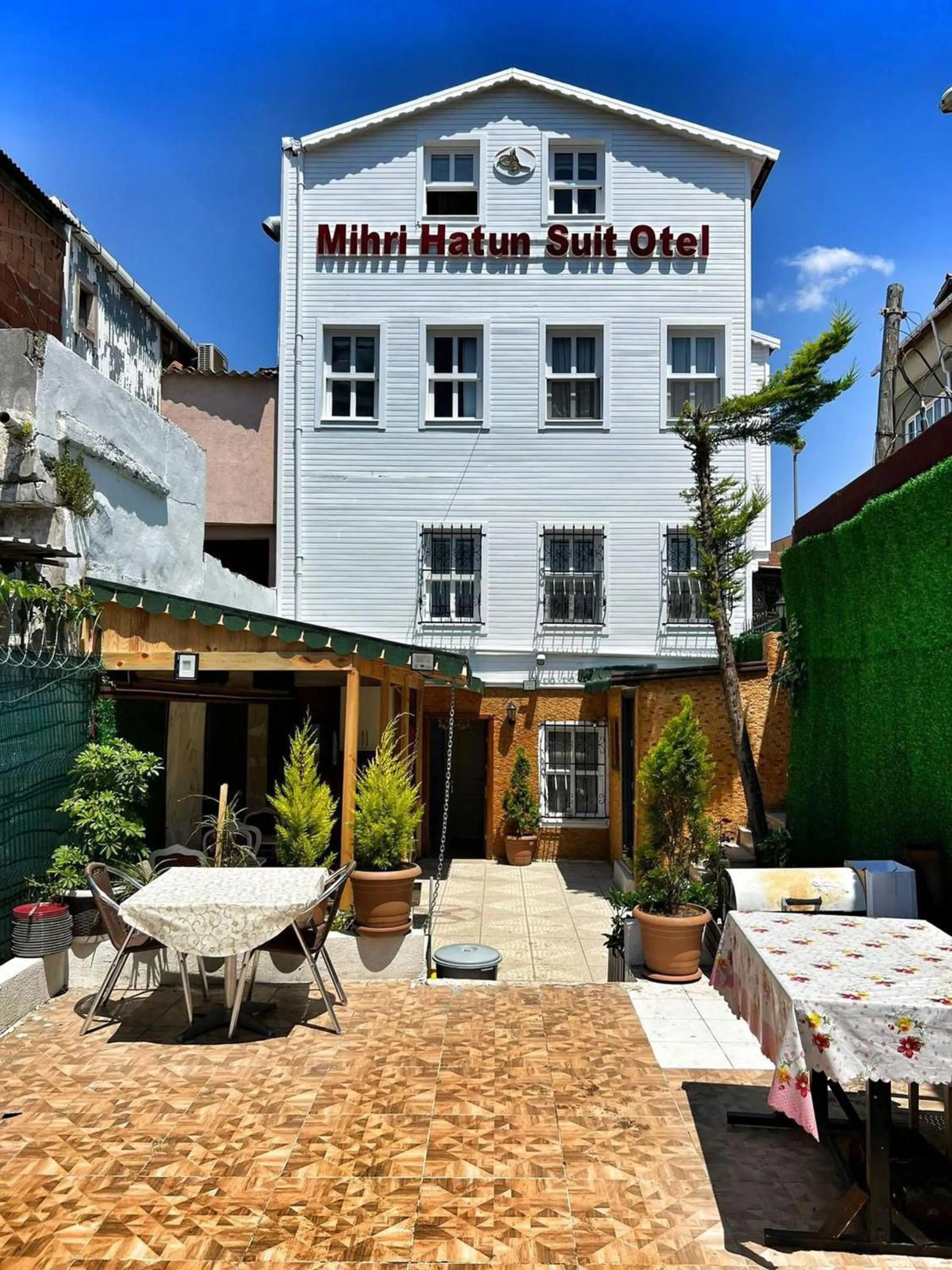Property building in Mihri Hatun Suite