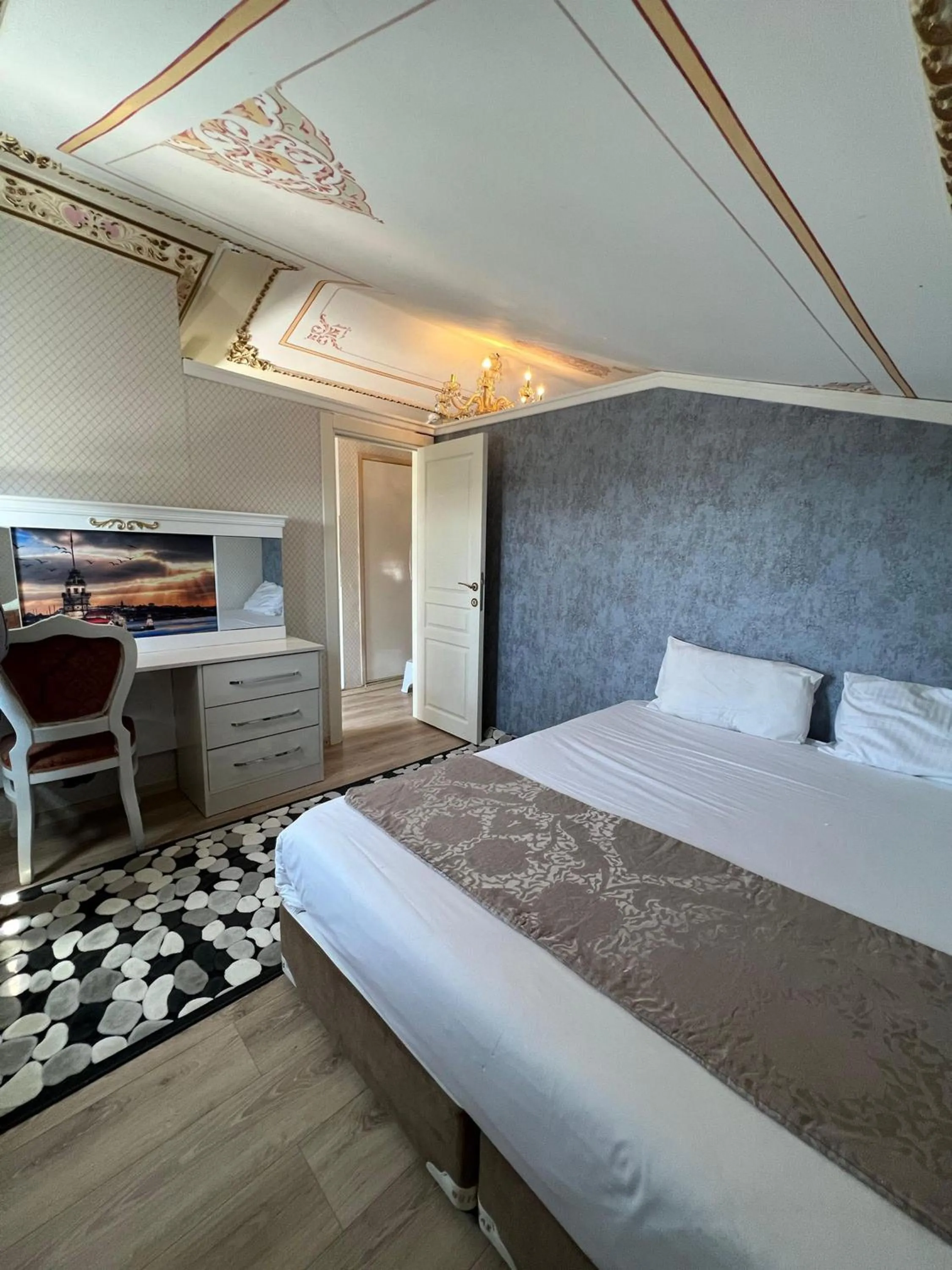 Bed in Mihri Hatun Suite