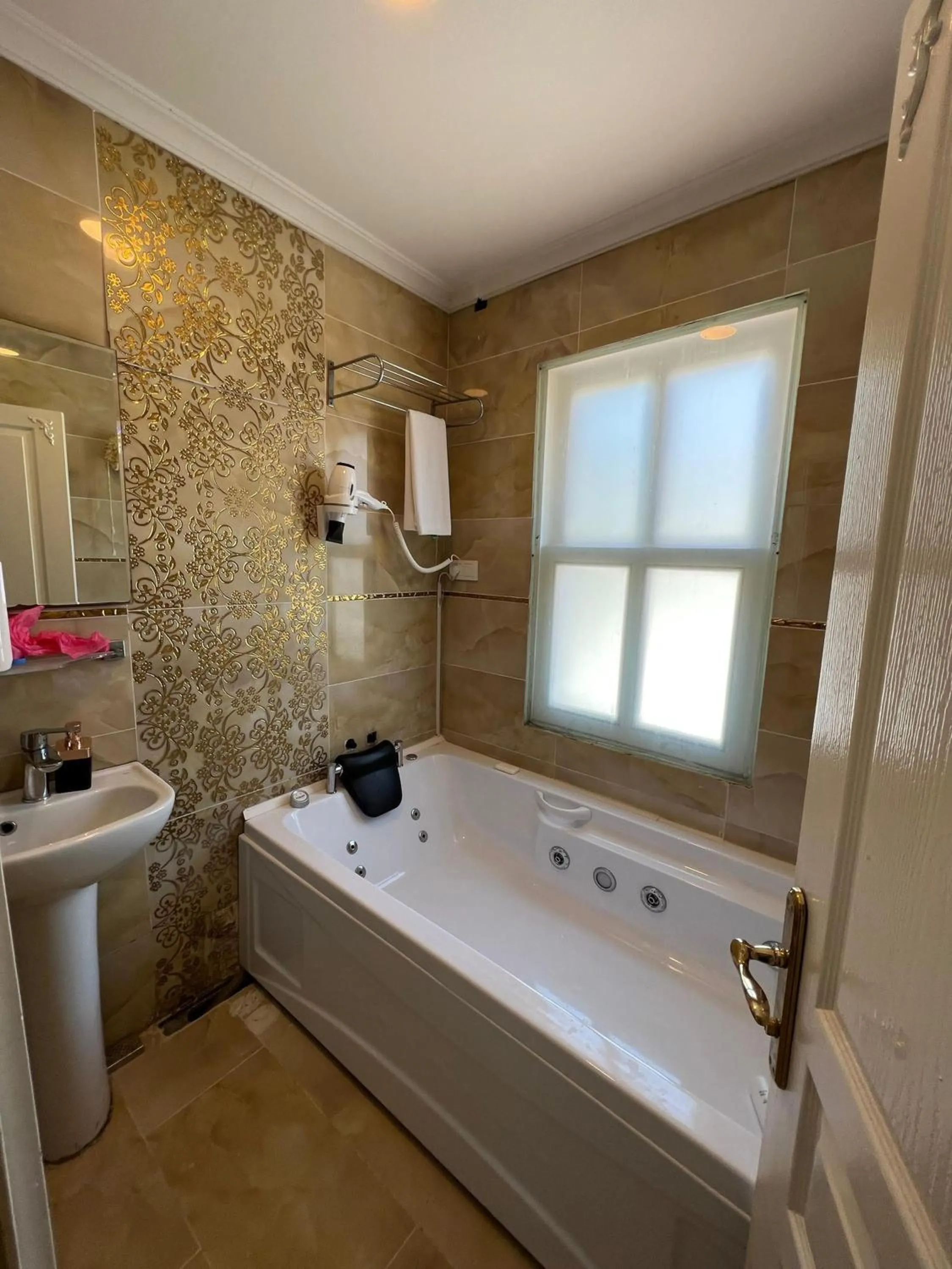 Bath in Mihri Hatun Suite