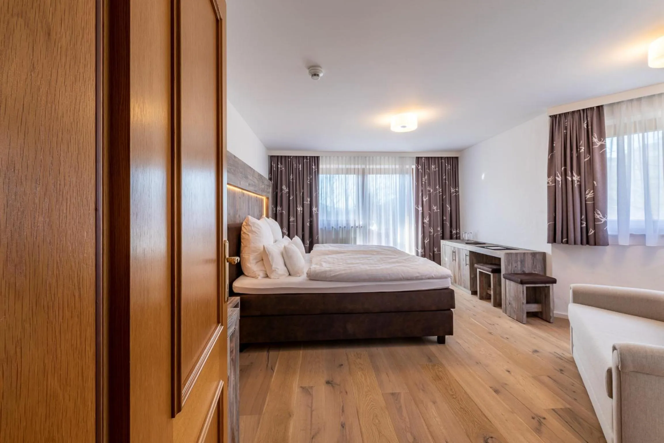 Photo of the whole room, Bed in Hotel ZUM STERNENHOF