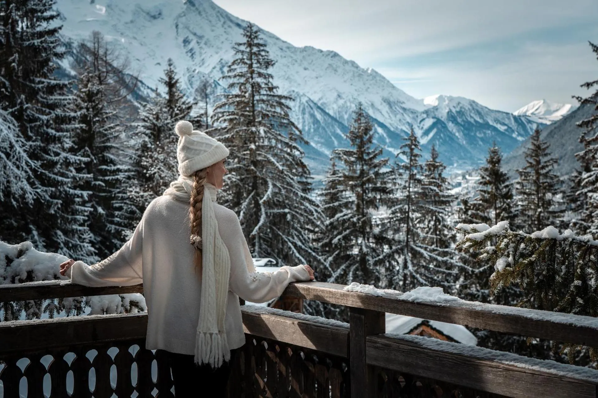Natural landscape in Hôtel Les Chalets de Philippe avec Jacuzzis Privatifs
