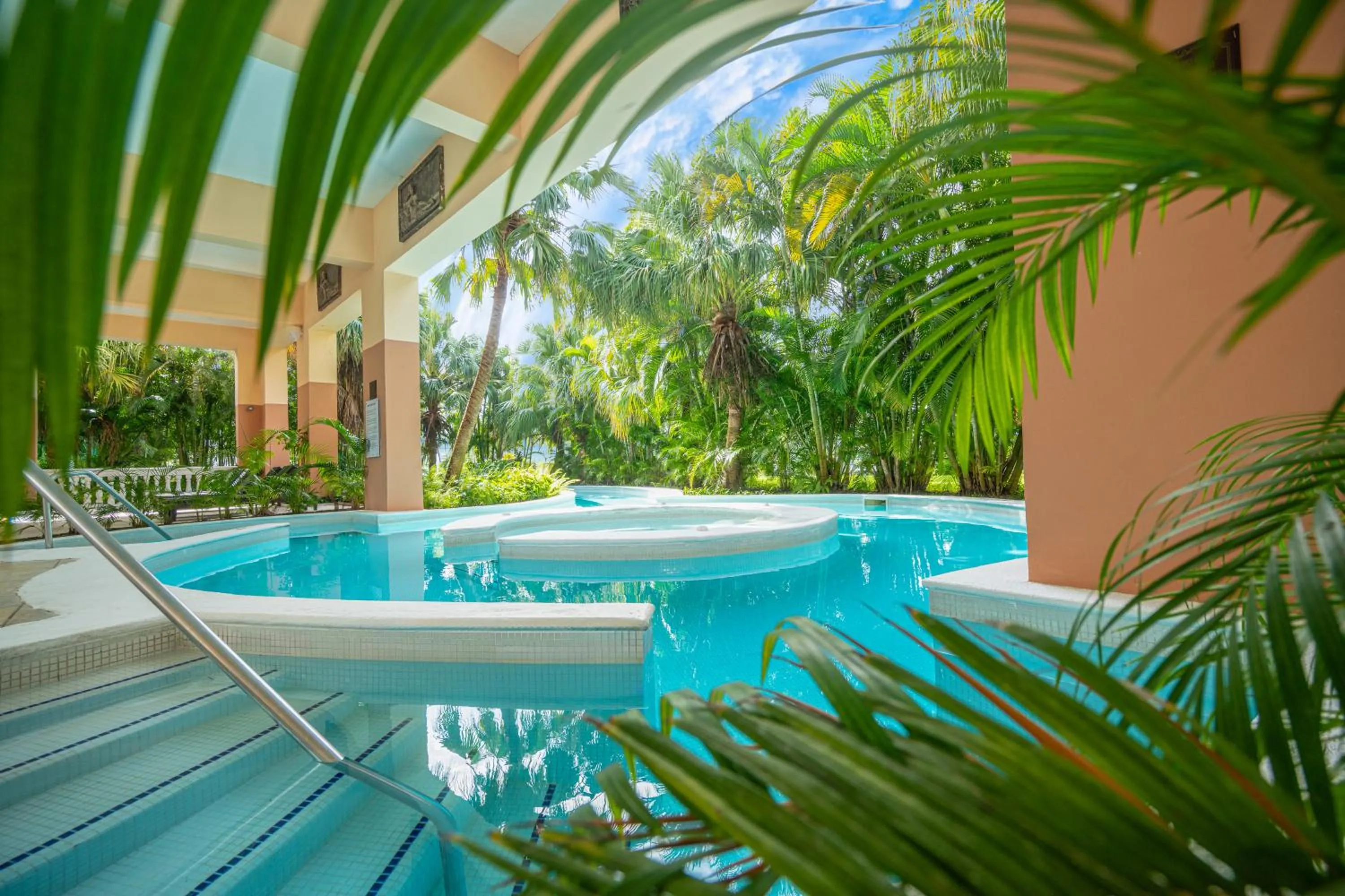 Spa and wellness centre/facilities in The Signature Level at Grand Palladium Lady Hamilton Resort & Spa- All Inclusive