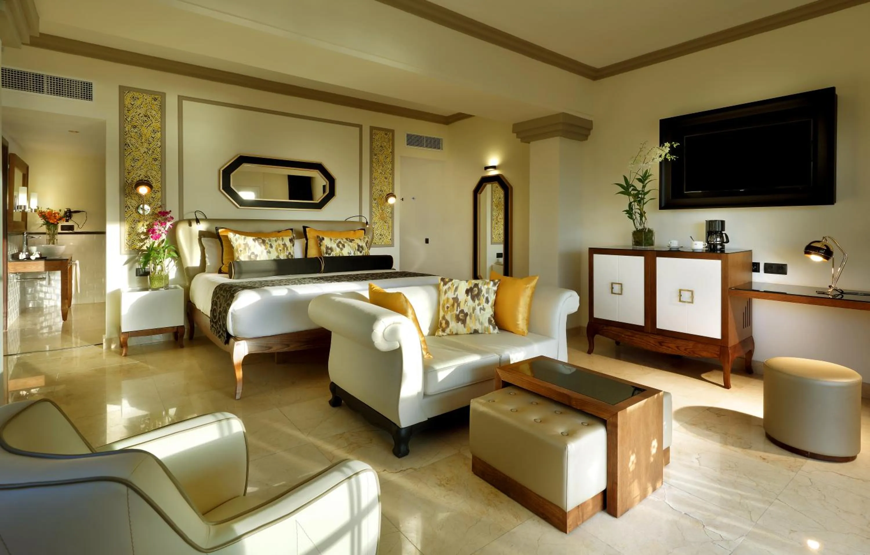 Bed in The Signature Level at Grand Palladium Lady Hamilton Resort & Spa- All Inclusive