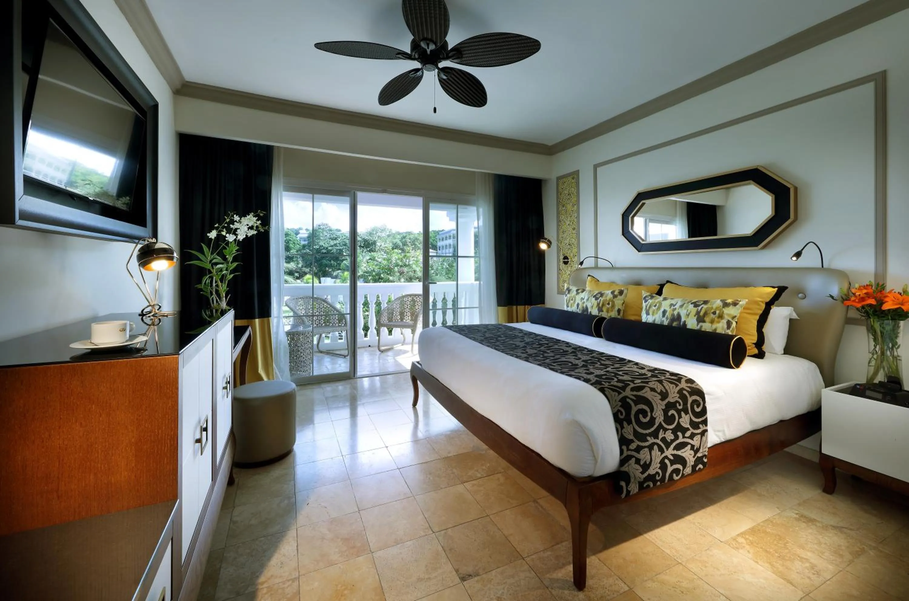 Bedroom, Bed in The Signature Level at Grand Palladium Lady Hamilton Resort & Spa- All Inclusive