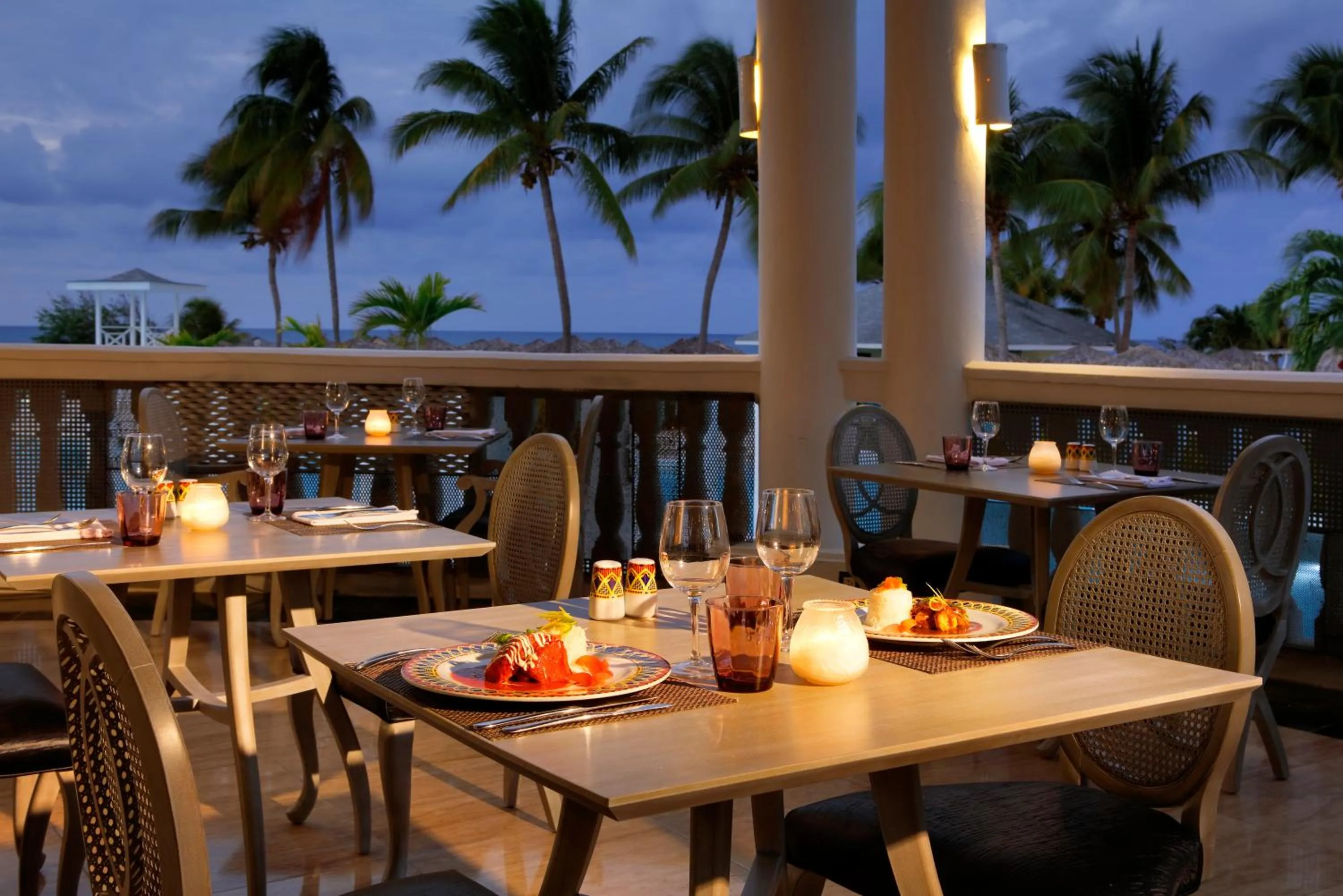 Restaurant/places to eat in The Signature Level at Grand Palladium Lady Hamilton Resort & Spa- All Inclusive