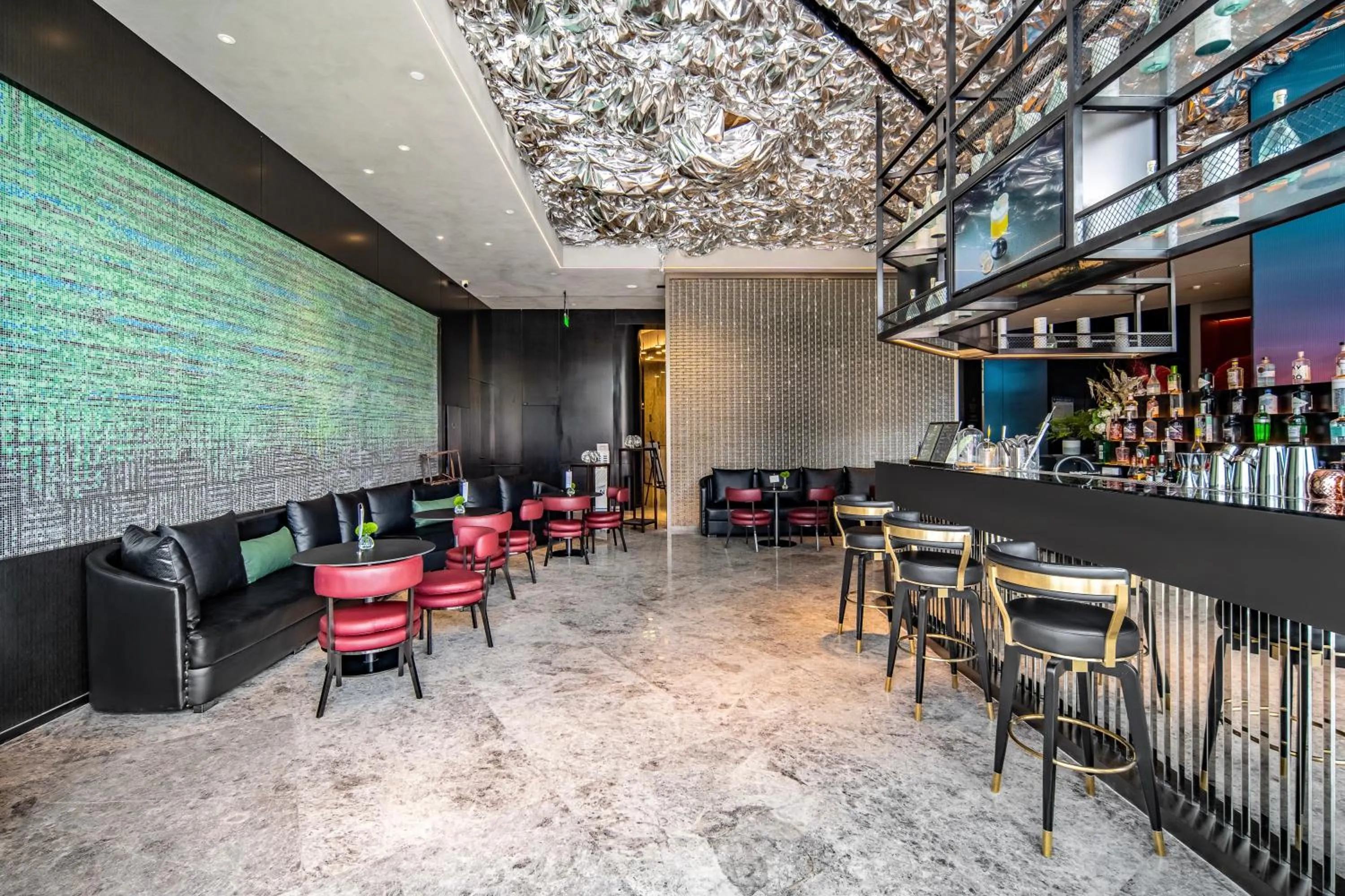 Lounge or bar in Novotel Kunming City Center