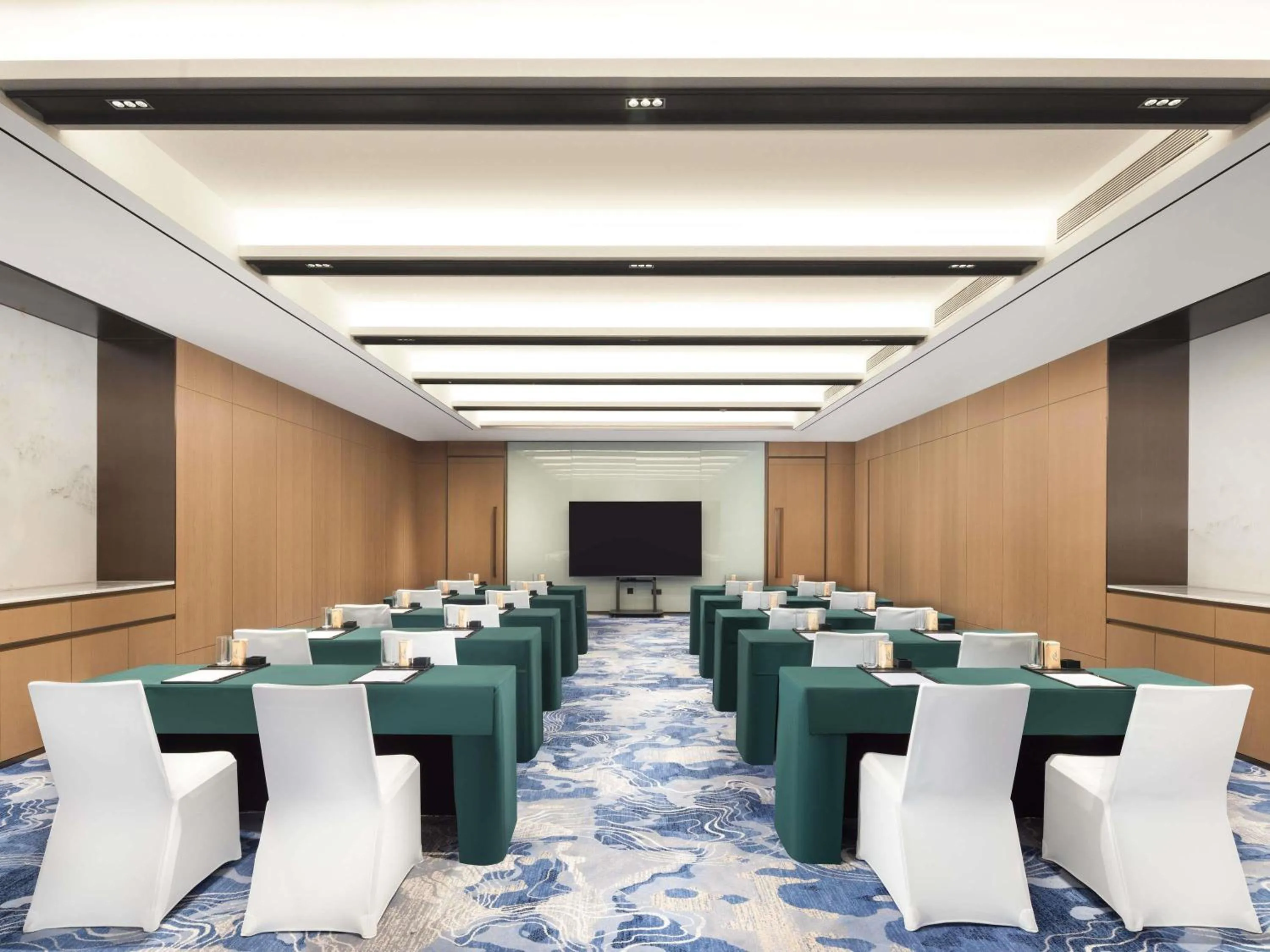 Meeting/conference room in Pullman Taizhou Shenxianju