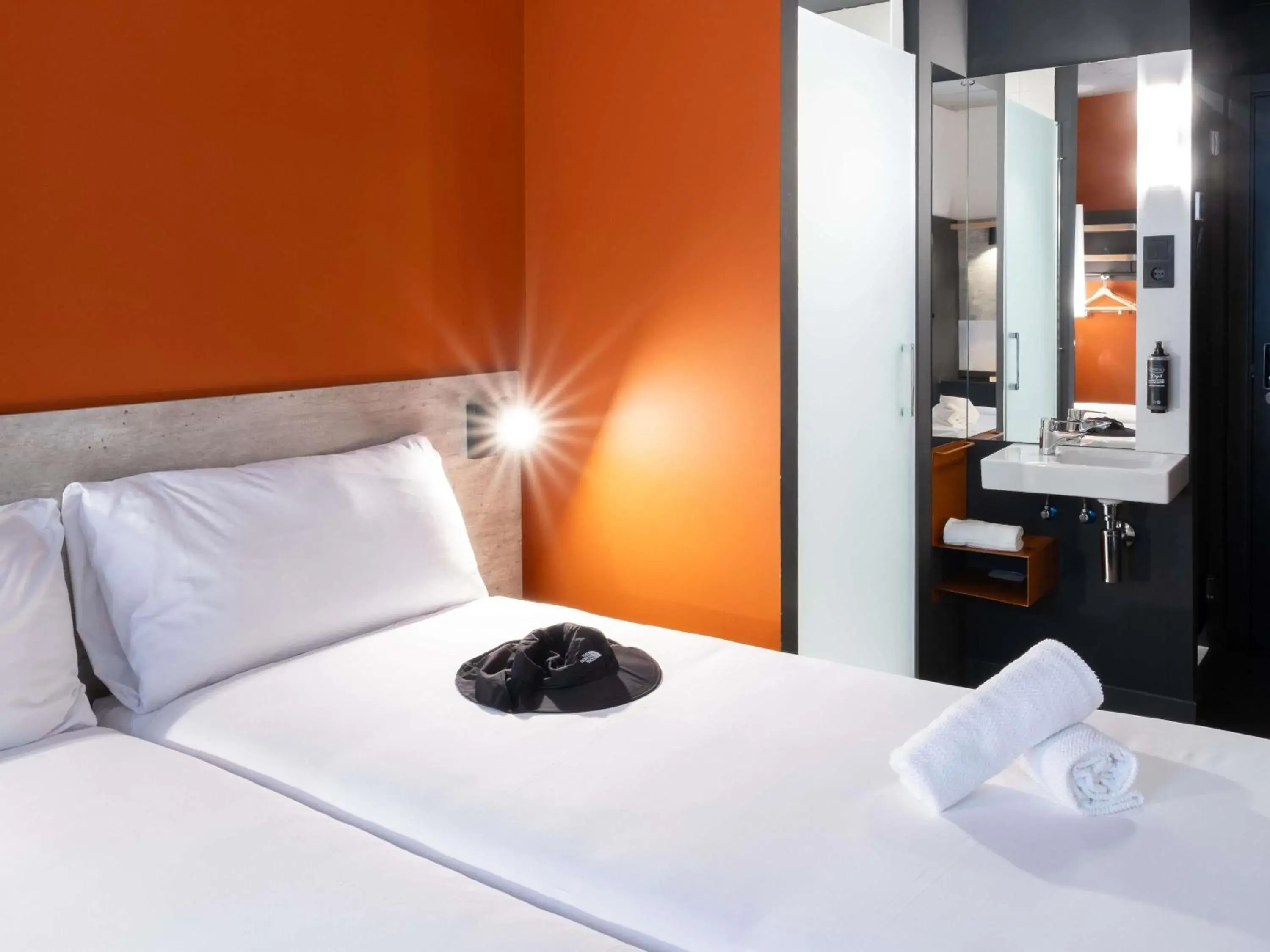 Bedroom, Bed in ibis budget Logroño Centro Bedroom, Bed in ibis budget Logroño Centro