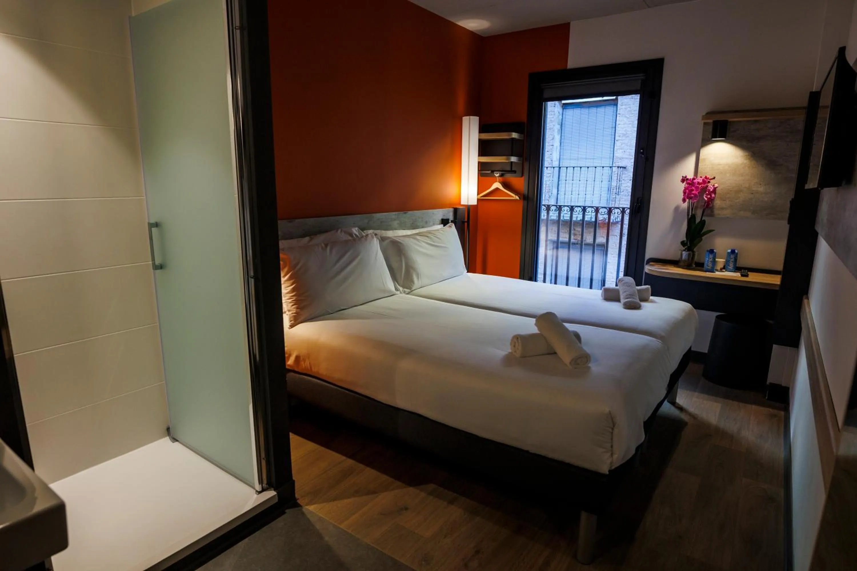 Bed in ibis budget Logroño Centro