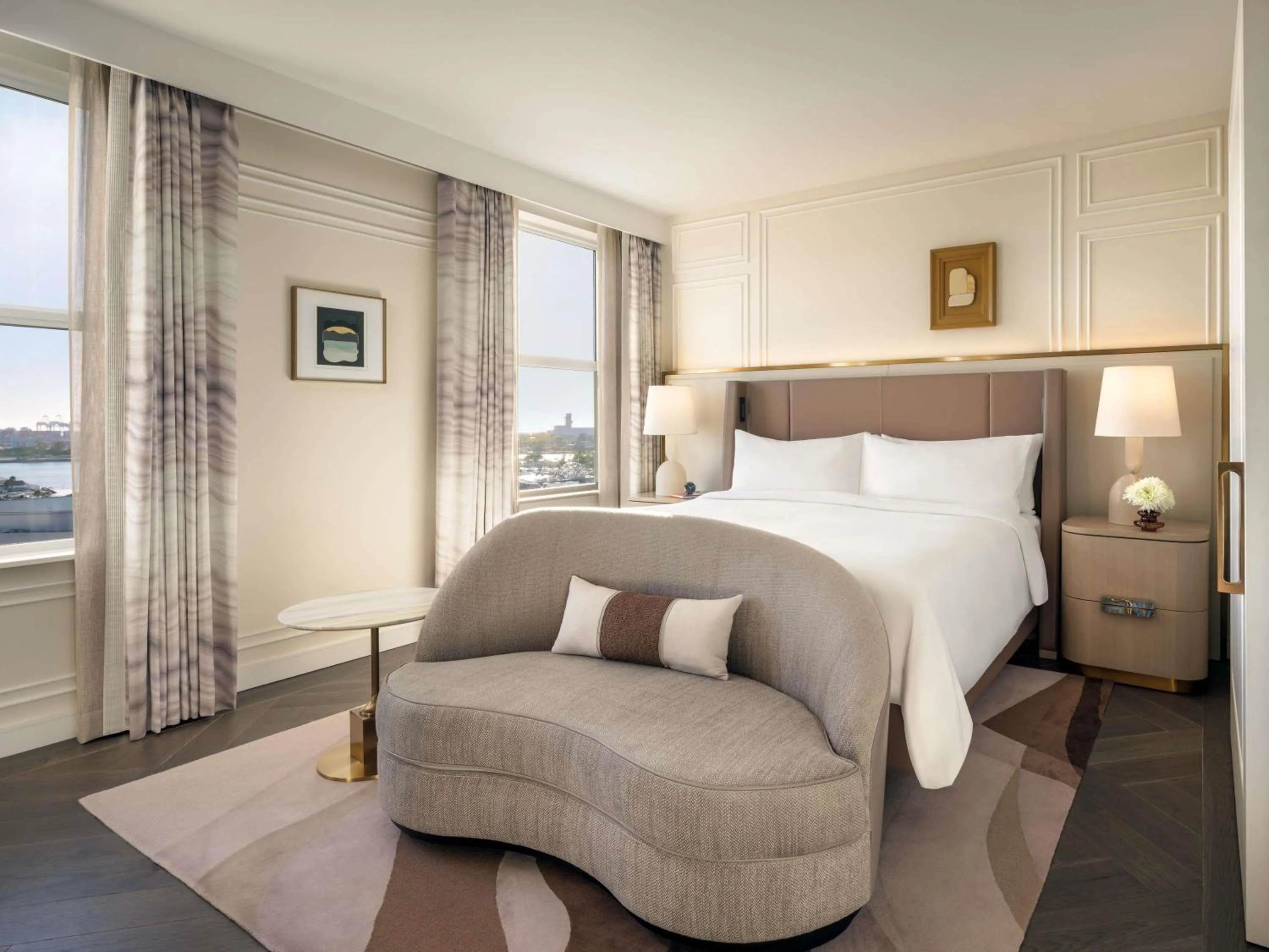 Bedroom, Bed in Fairmont Breakers Long Beach