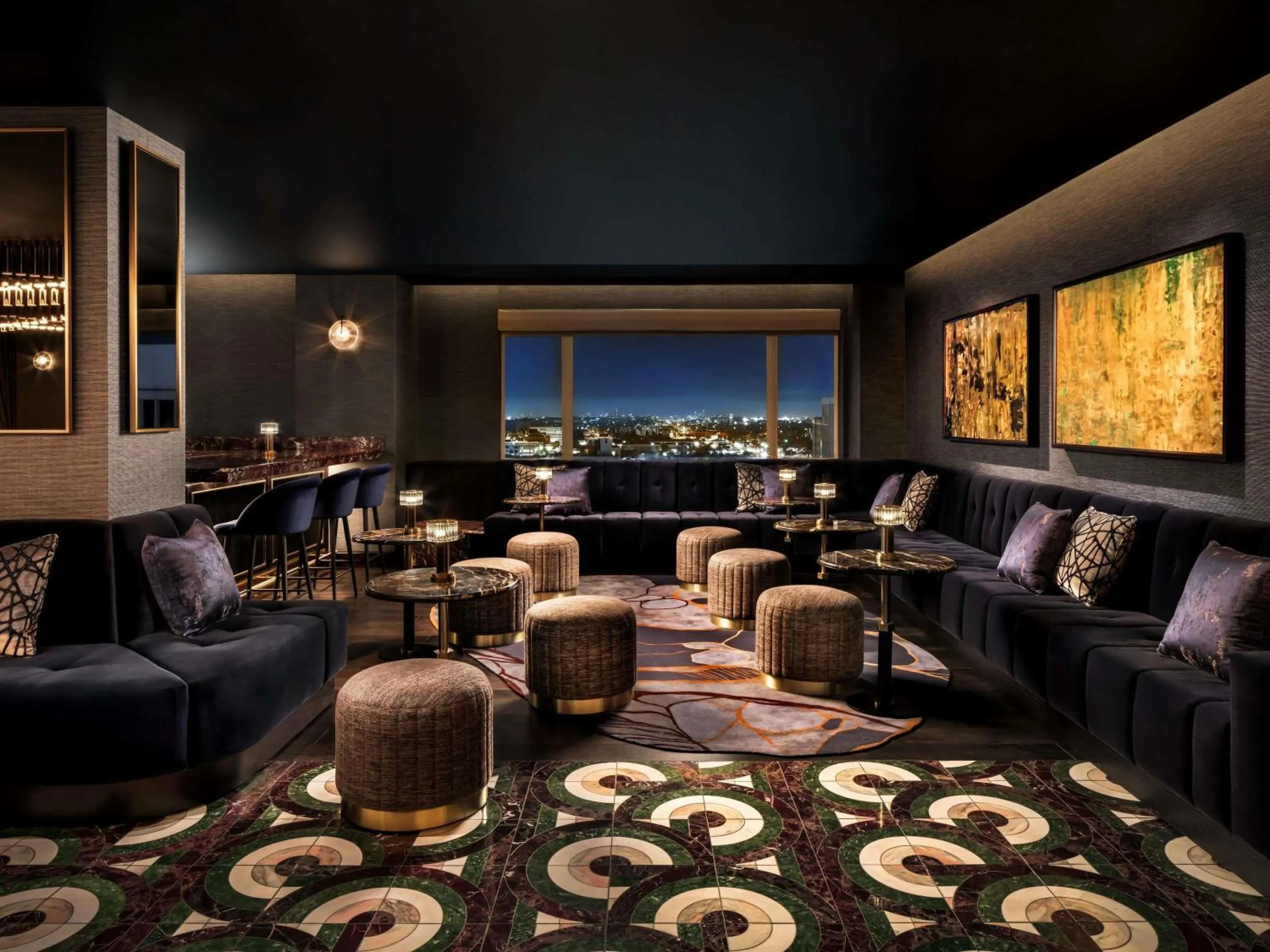 Restaurant/places to eat in Fairmont Breakers Long Beach