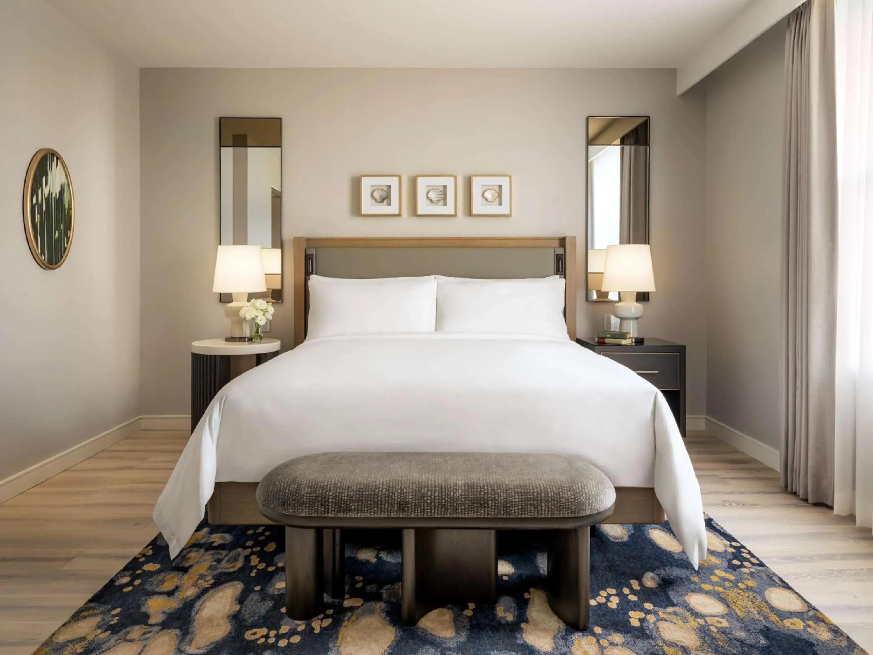 Bedroom, Bed in Fairmont Breakers Long Beach Bedroom, Bed in Fairmont Breakers Long Beach