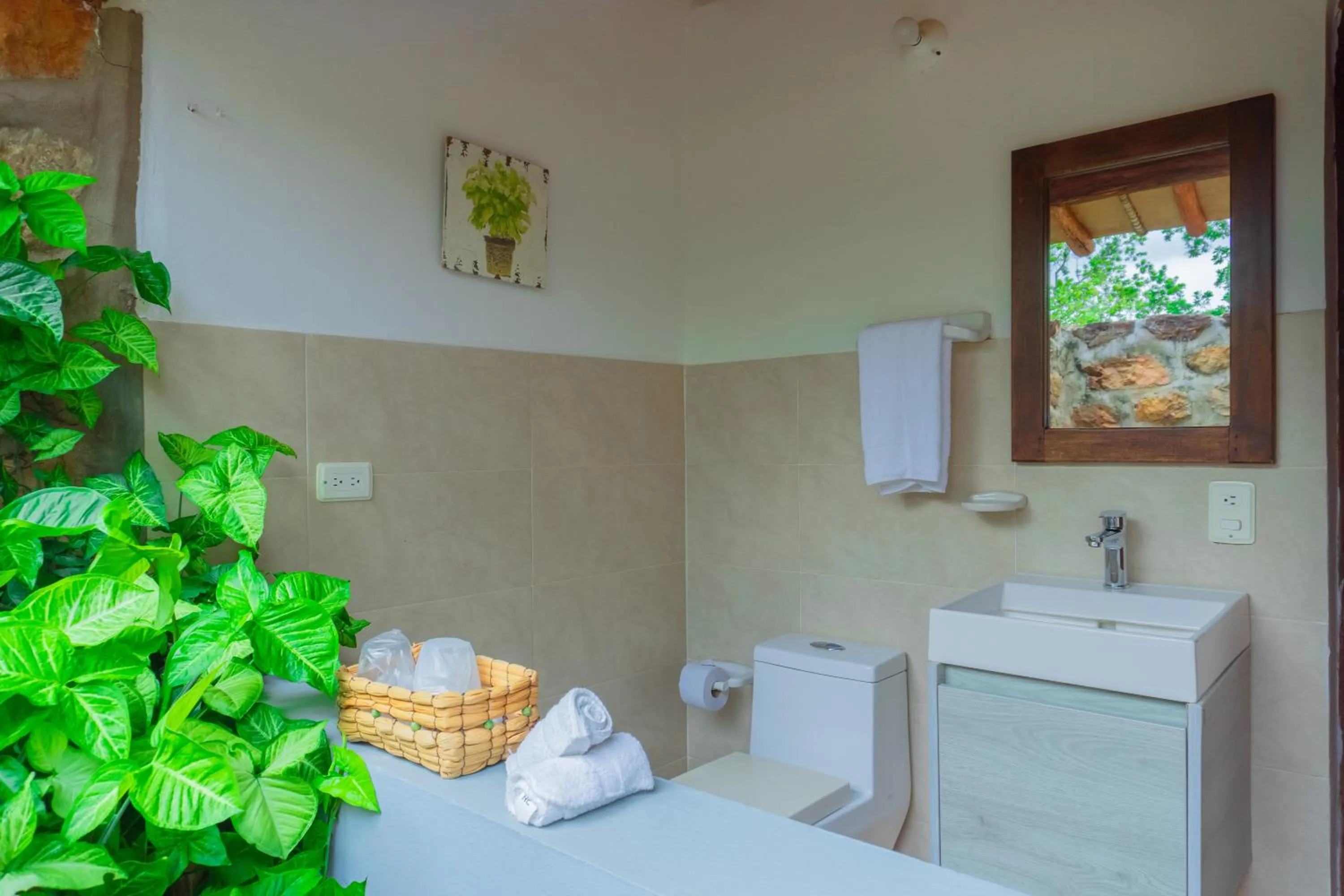 Shower in Hotel Hacienda Macedonia