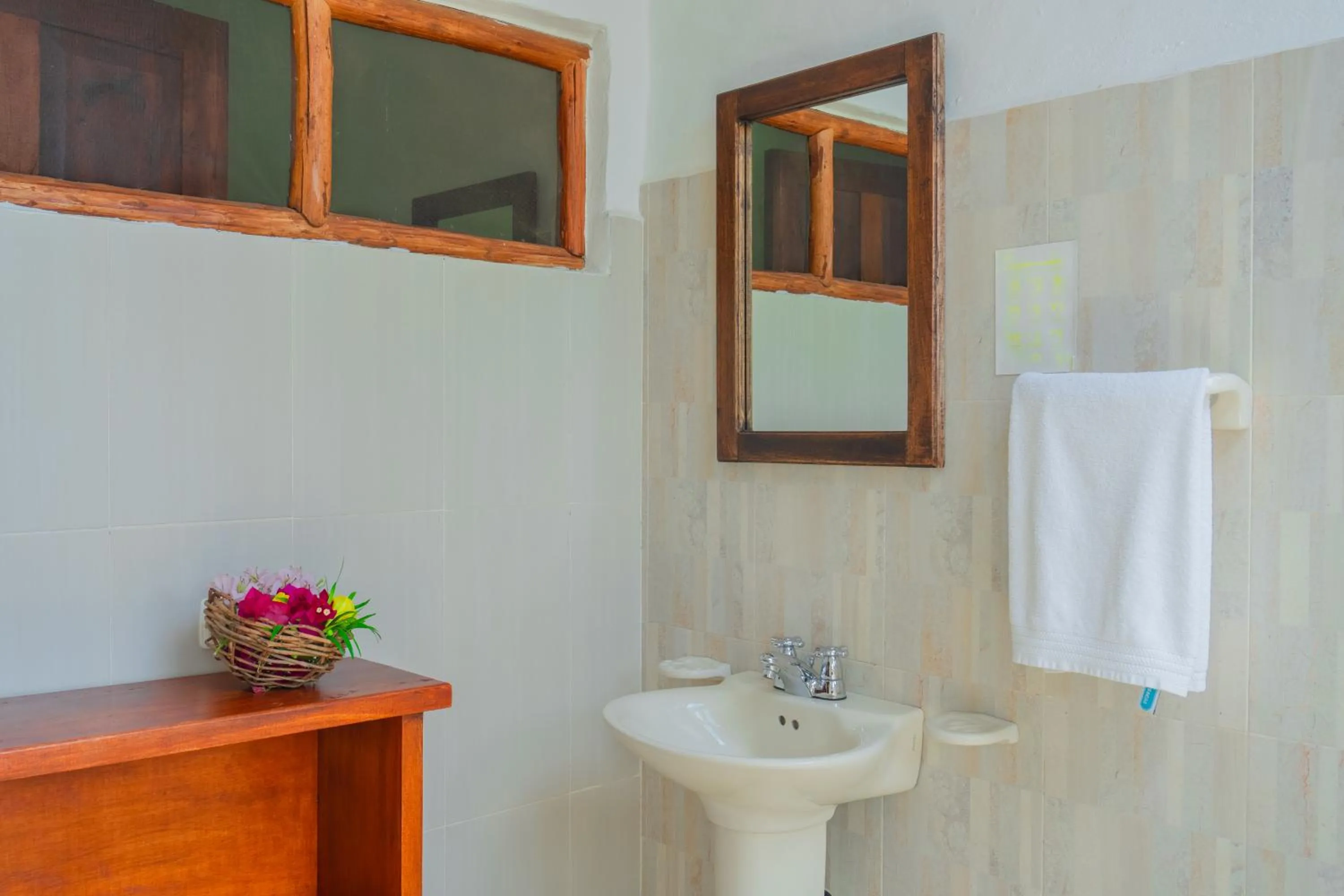 Bathroom in Hotel Hacienda Macedonia