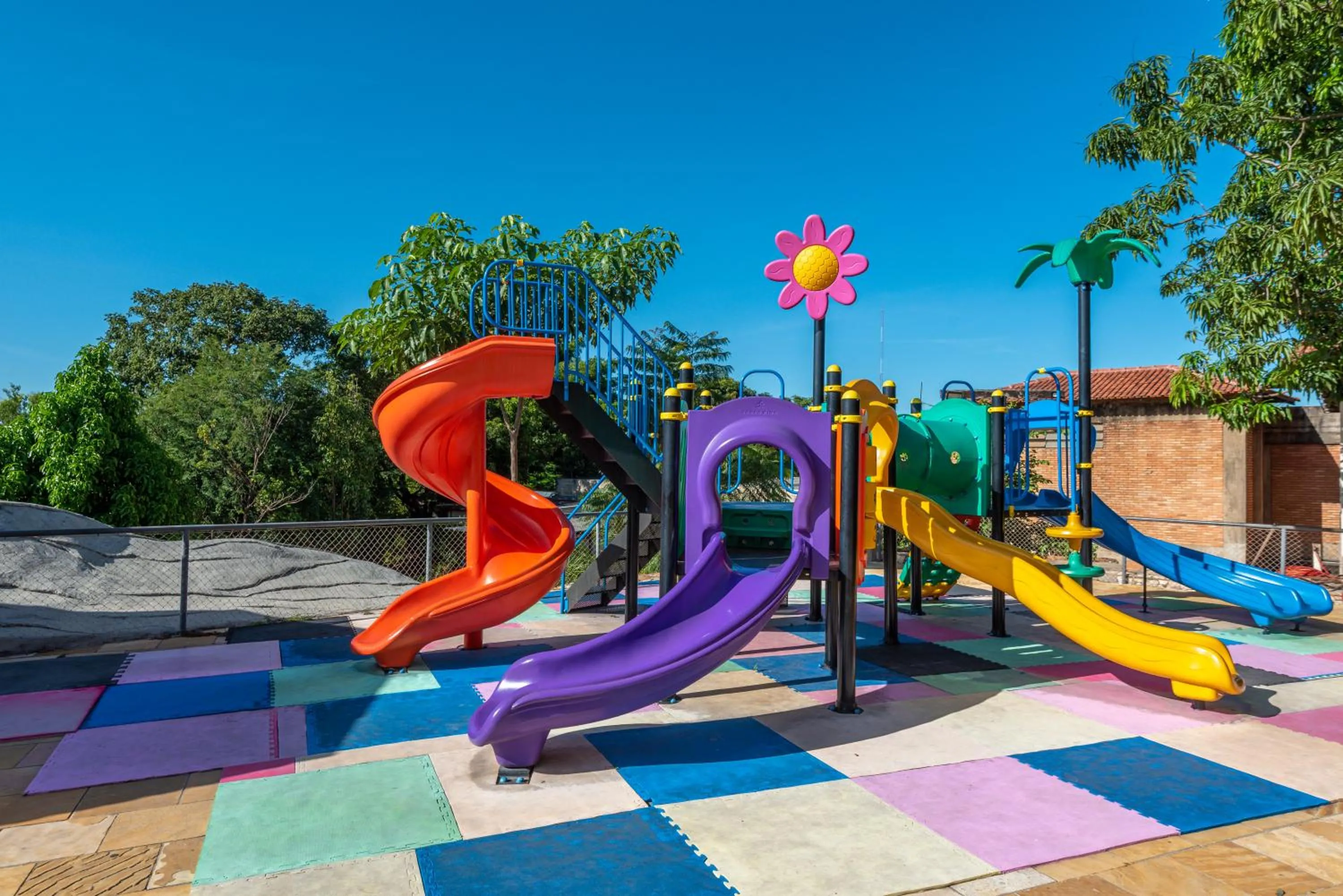 Children play ground in diRoma Thermas direto com o Grupo diRoma com acesso ao Acqua Park e Café da manhã