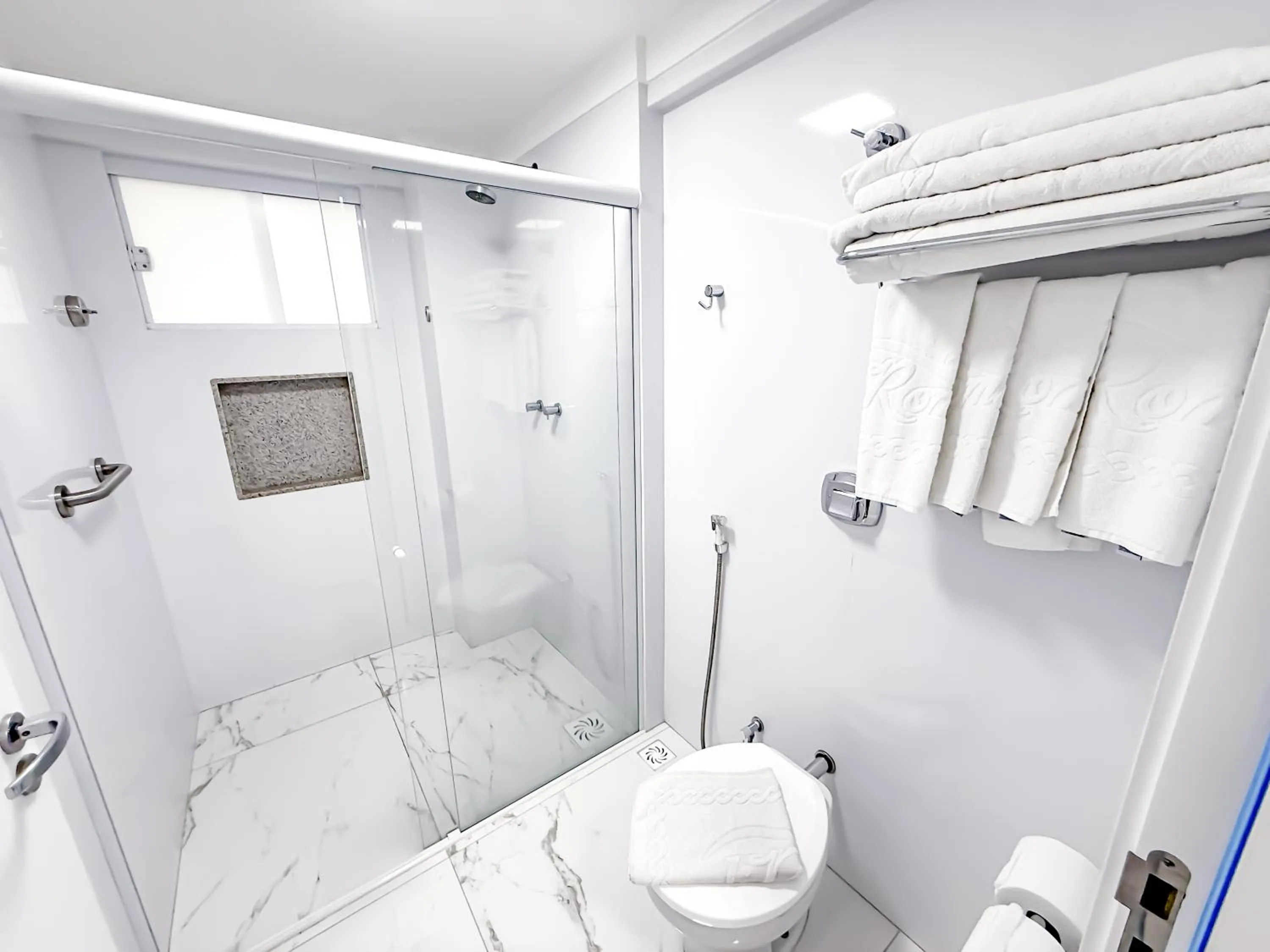 Bathroom in diRoma Thermas direto com o Grupo diRoma com acesso ao Acqua Park e Café da manhã