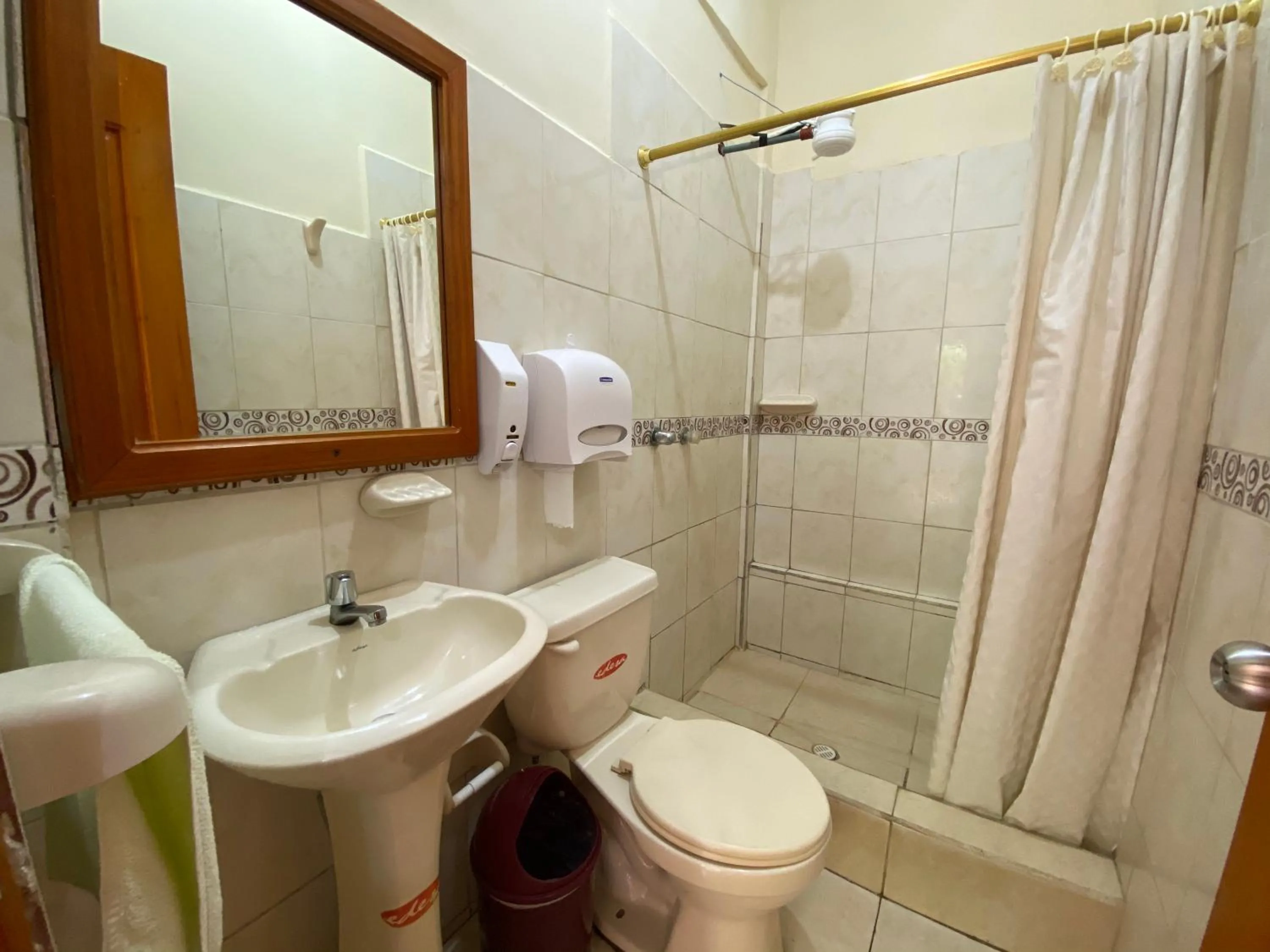 Bathroom in Hostal Vista al Mar