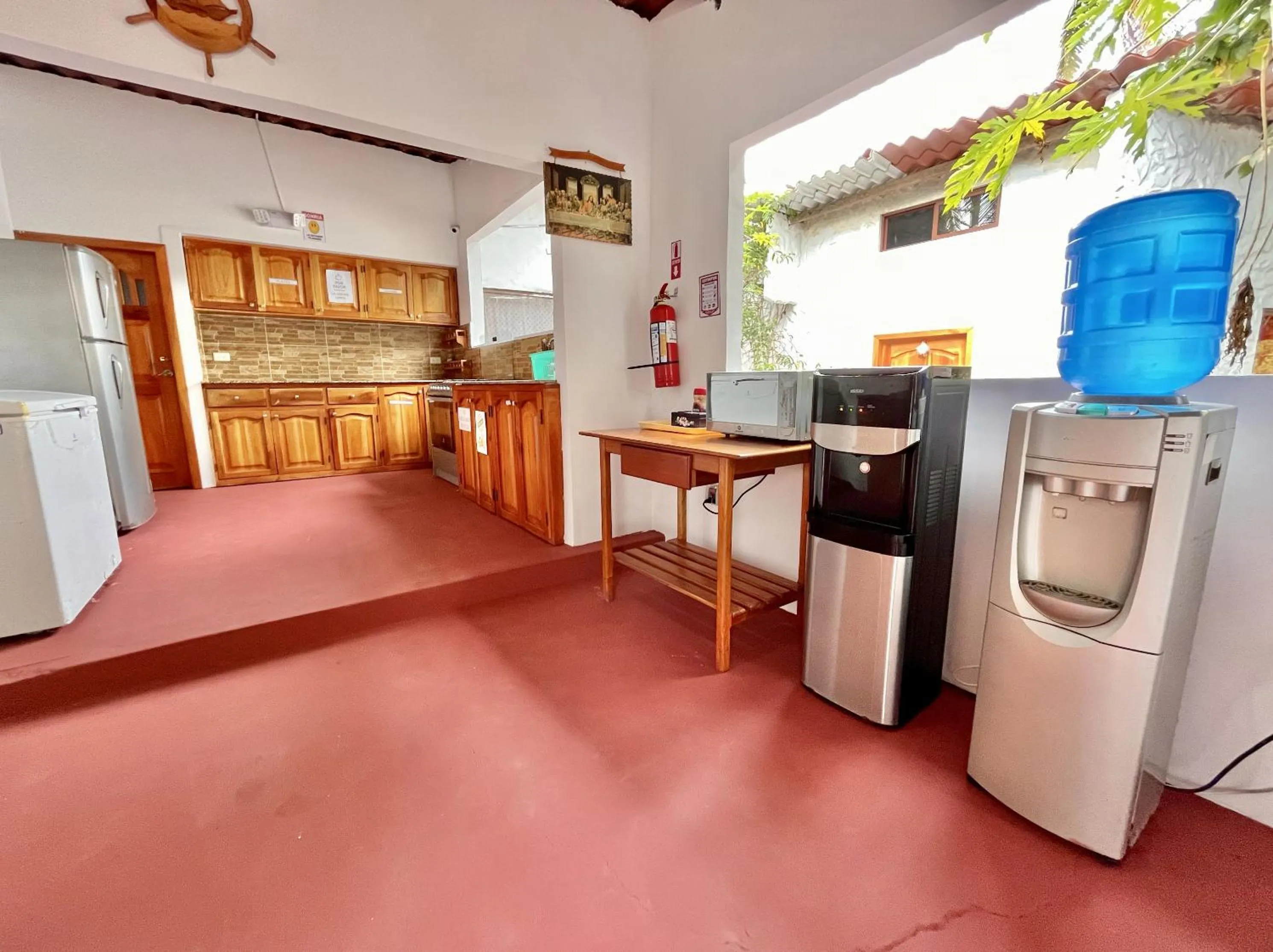 Kitchen or kitchenette in Hostal Vista al Mar