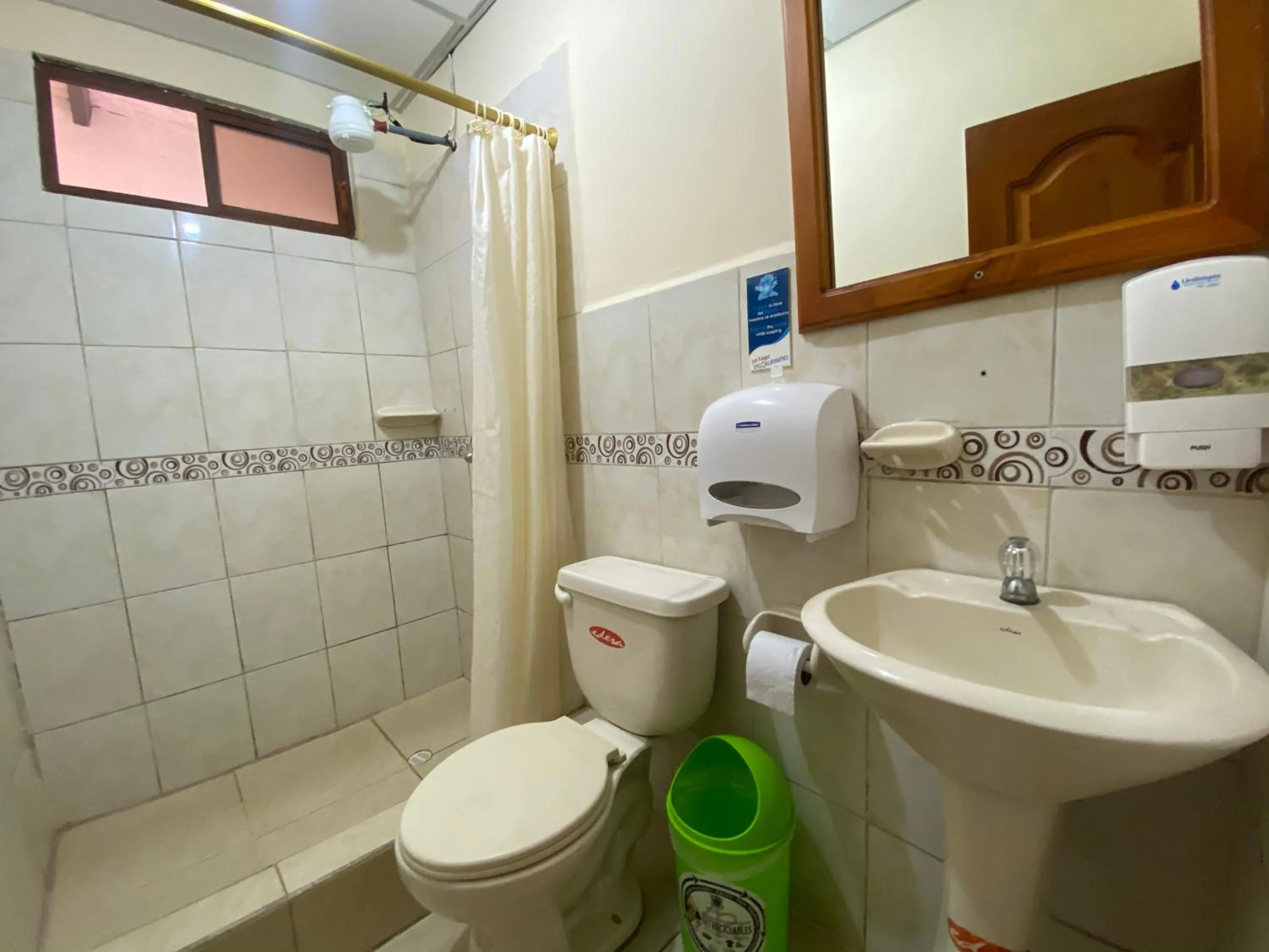 Bathroom in Hostal Vista al Mar