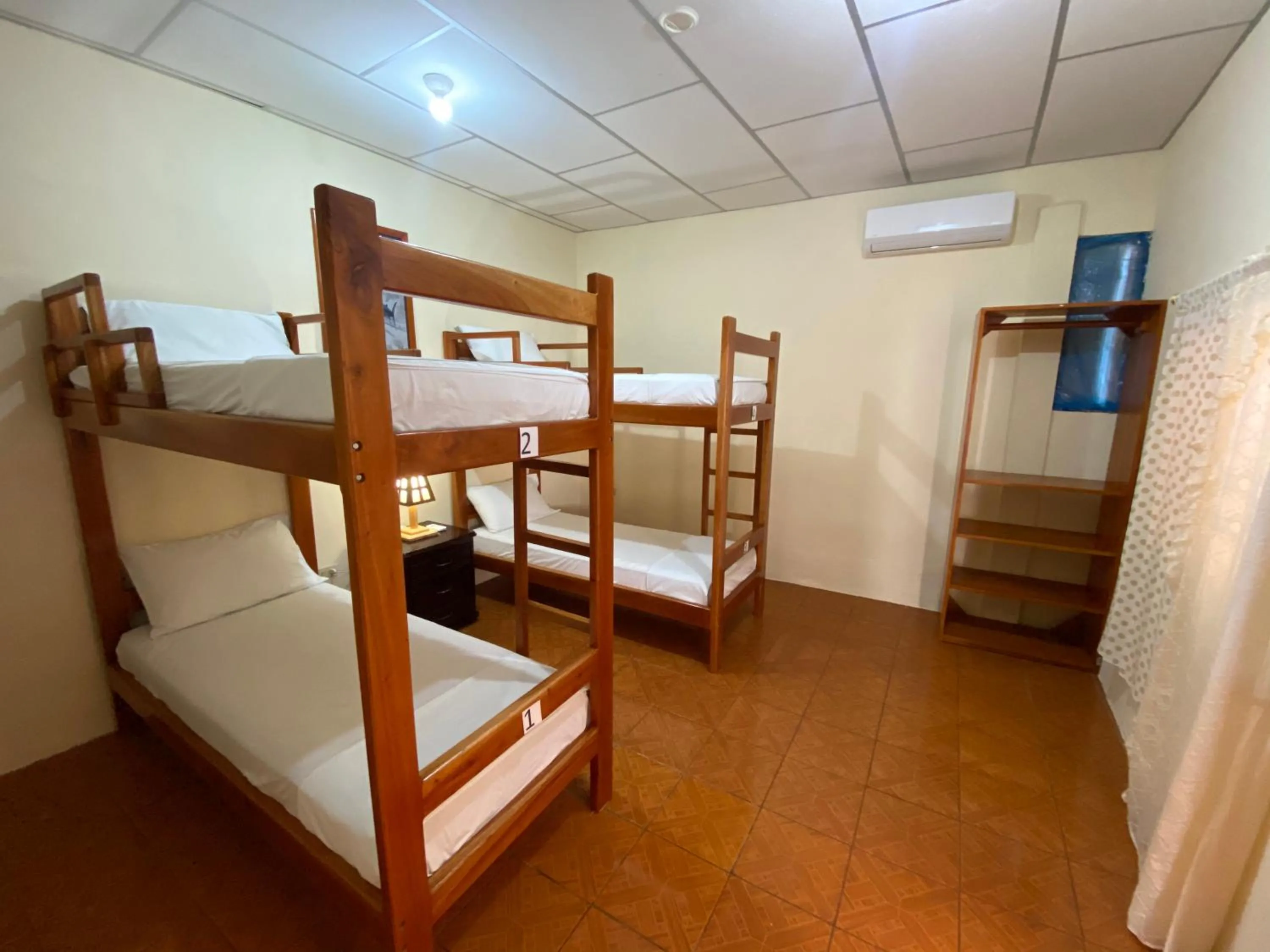 bunk bed, Bed in Hostal Vista al Mar