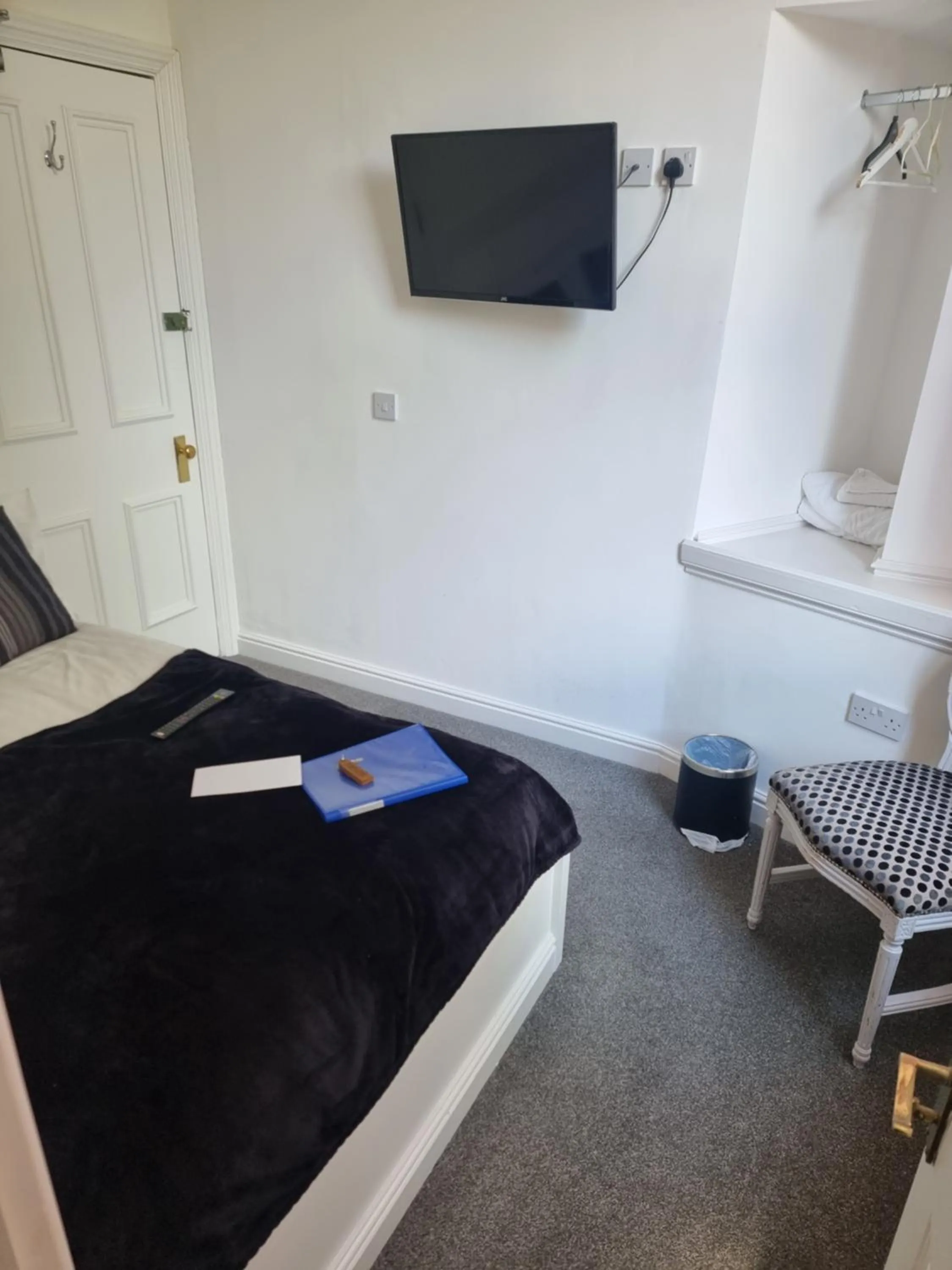 Bed in The White Hart Hull